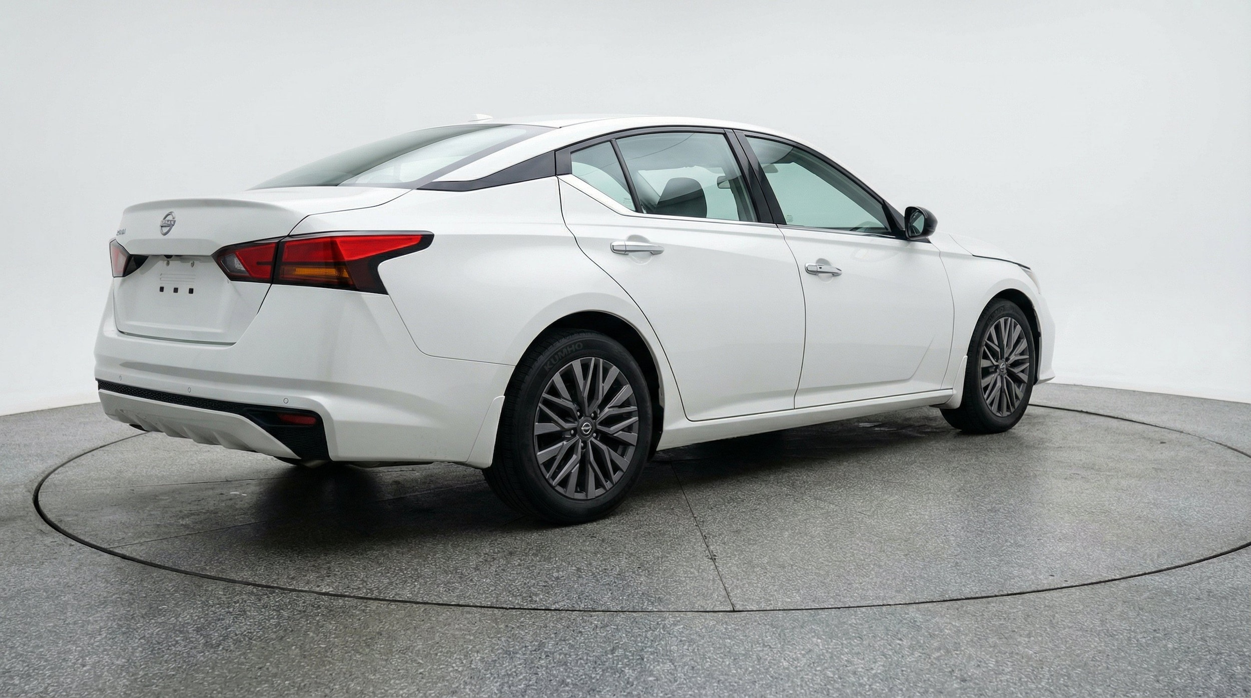 Thumbnail: 2025 Nissan Altima - 9