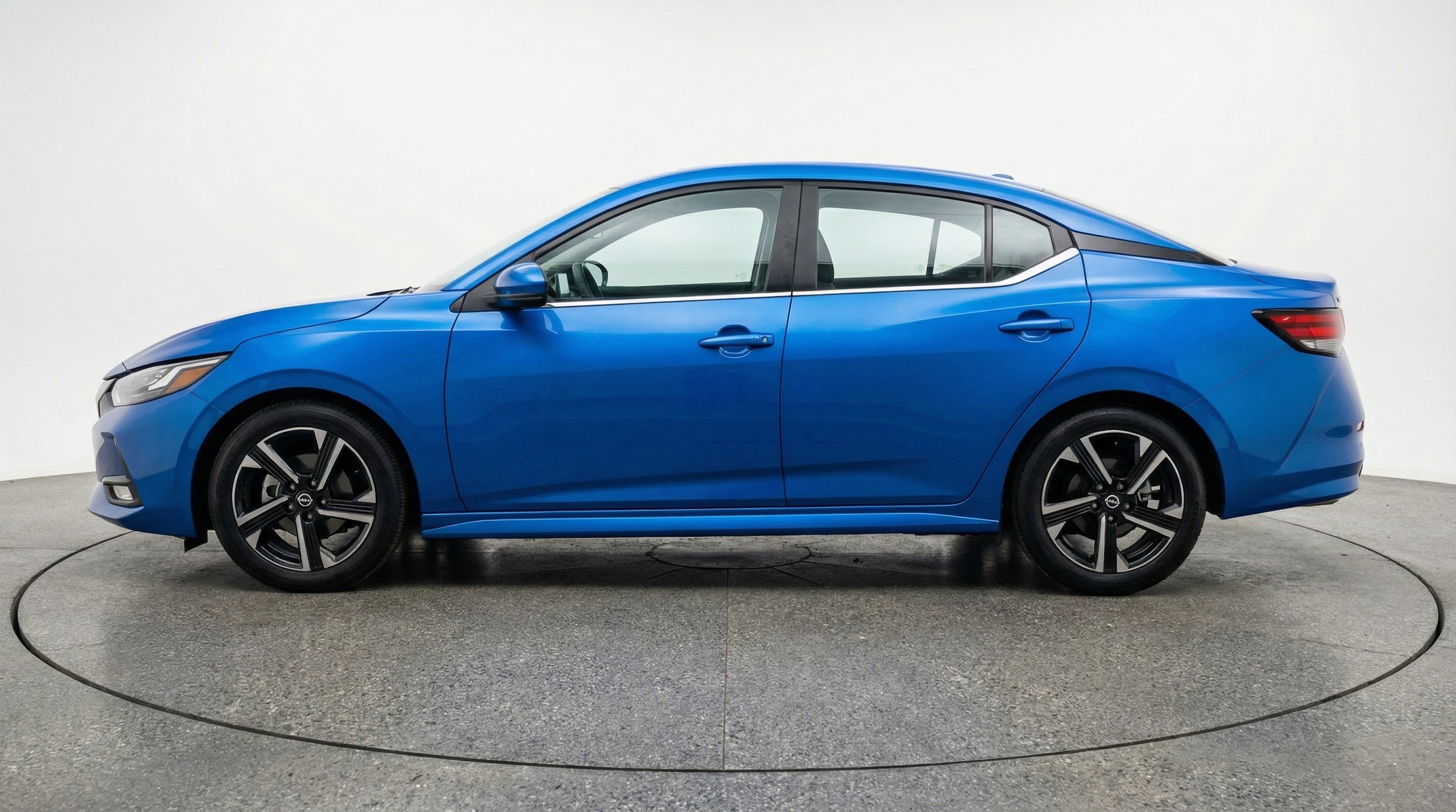 Thumbnail: 2025 Nissan Sentra - 5