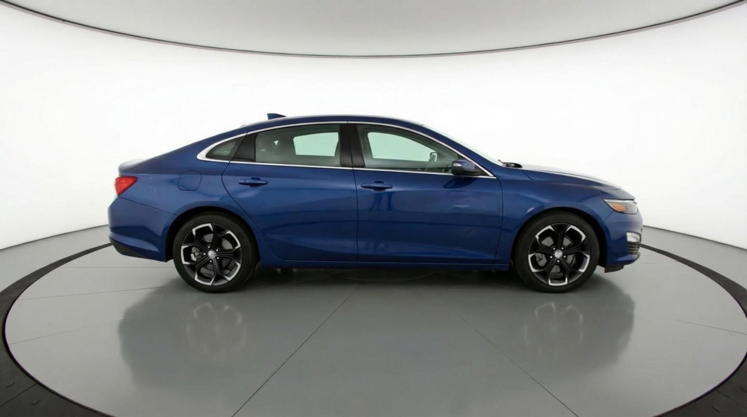 Thumbnail: 2024 Chevrolet Malibu - 11