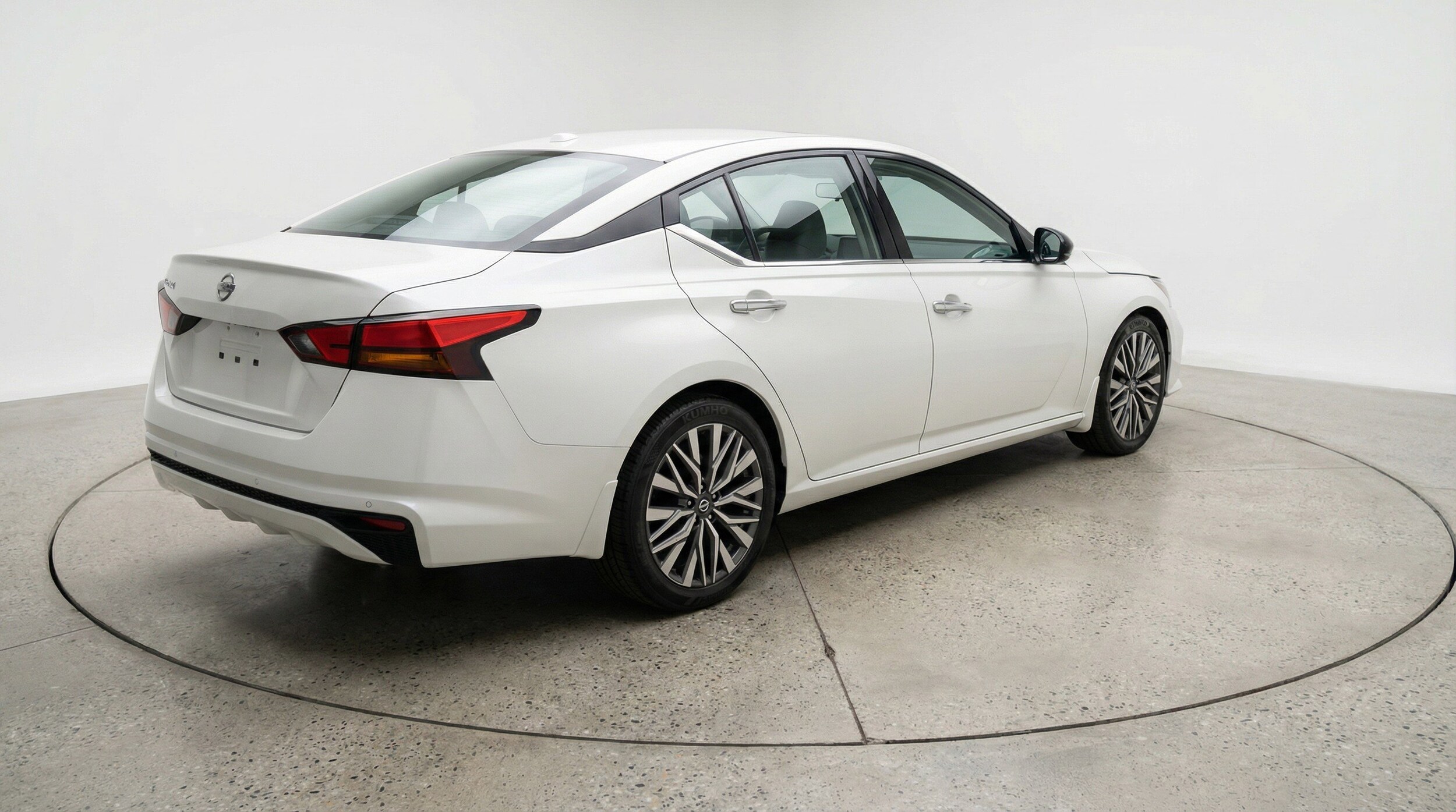 Thumbnail: 2025 Nissan Altima - 9