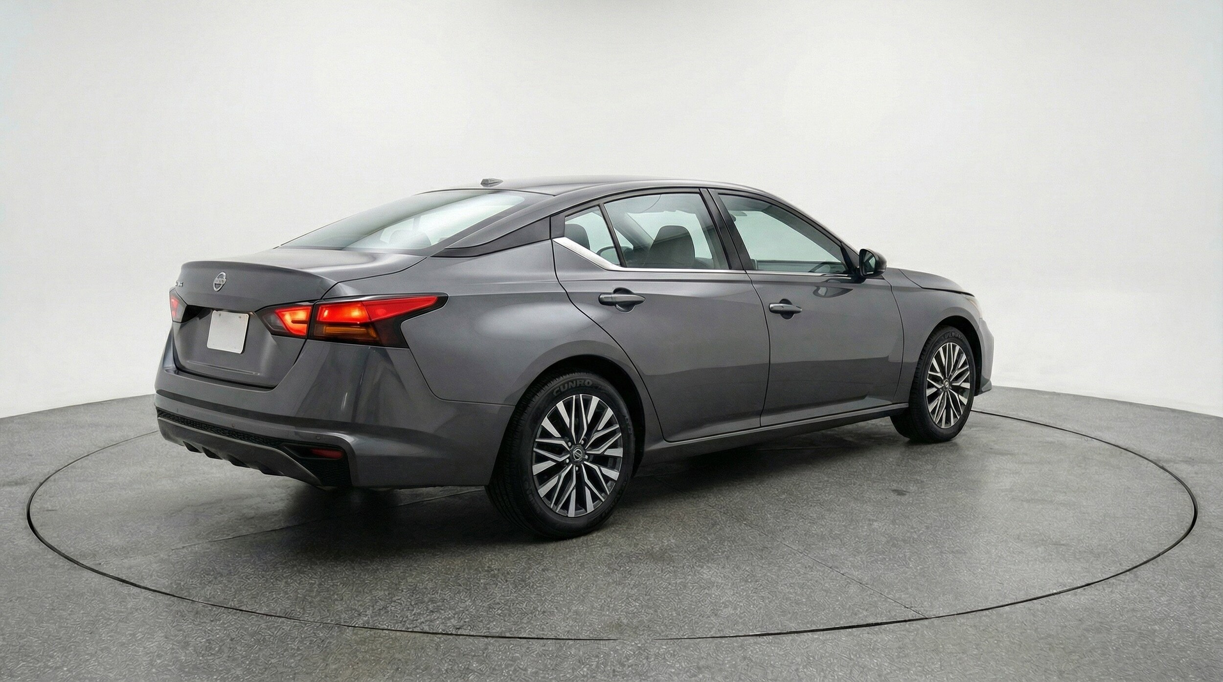 Thumbnail: 2025 Nissan Altima - 9