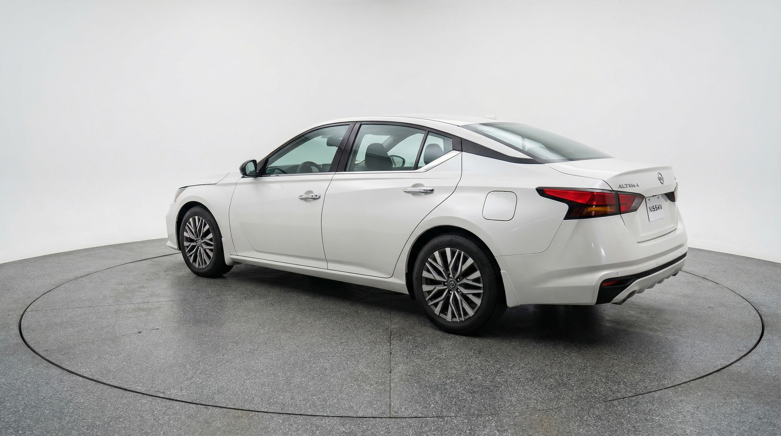 Thumbnail: 2025 Nissan Altima - 5