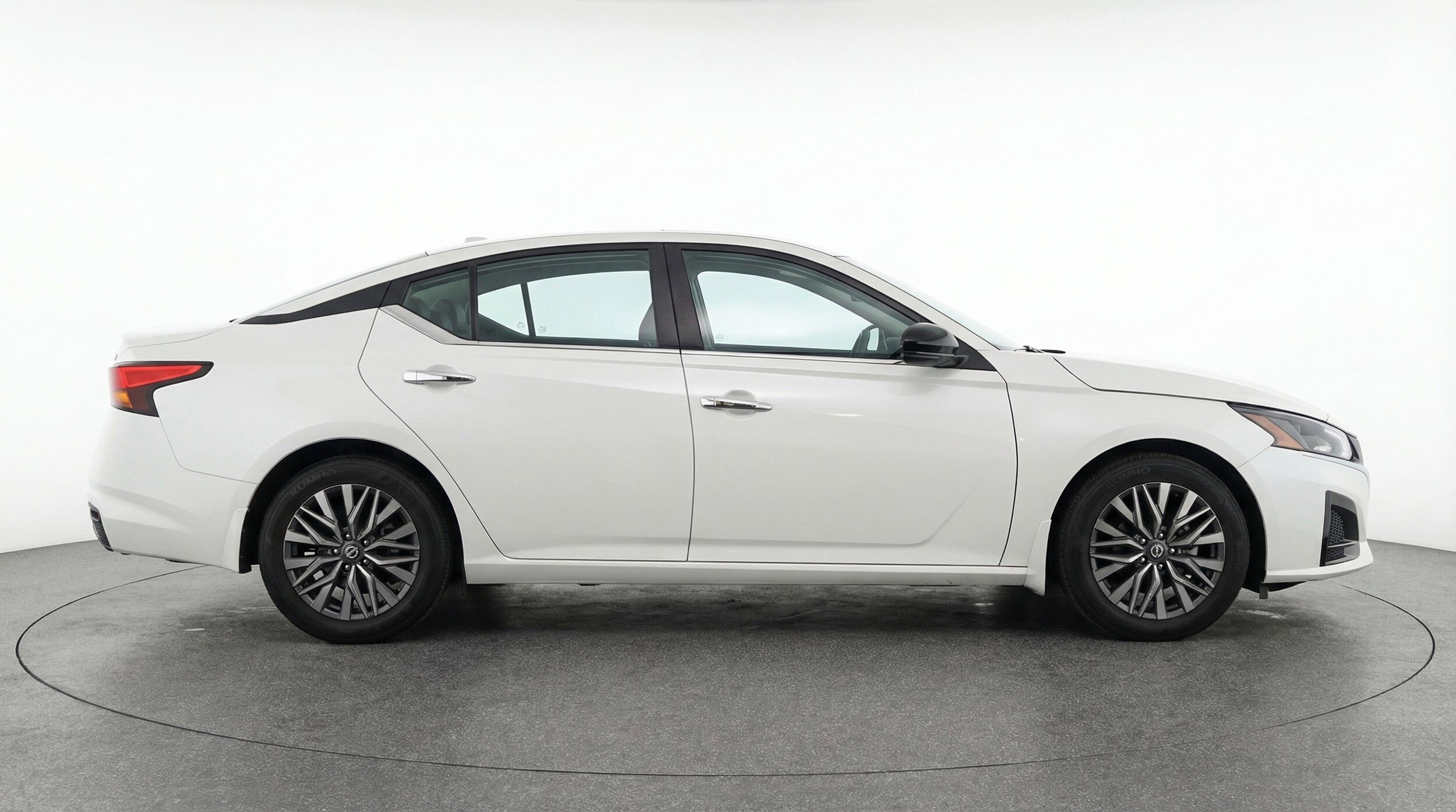 Thumbnail: 2025 Nissan Altima - 11