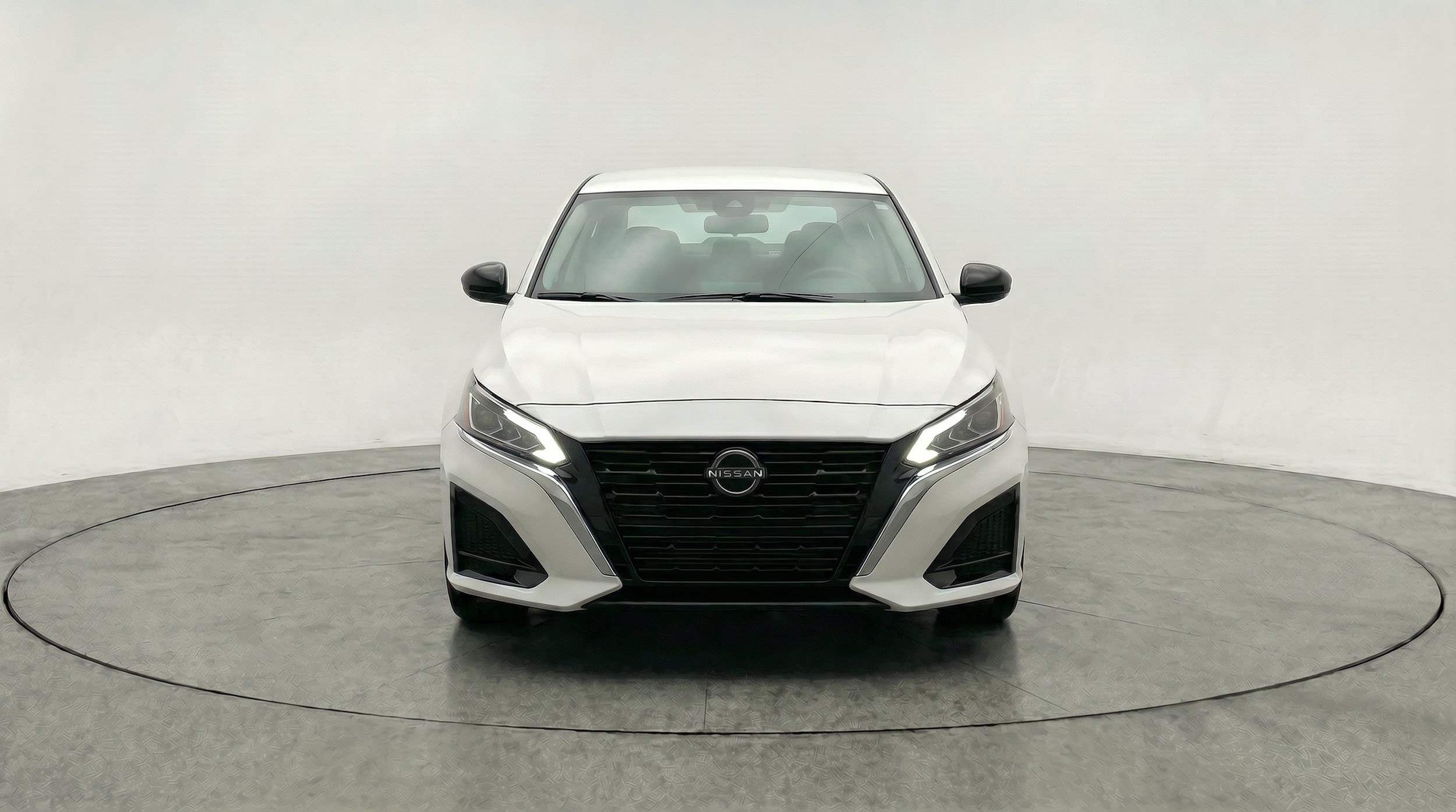 Thumbnail: 2025 Nissan Altima - 2