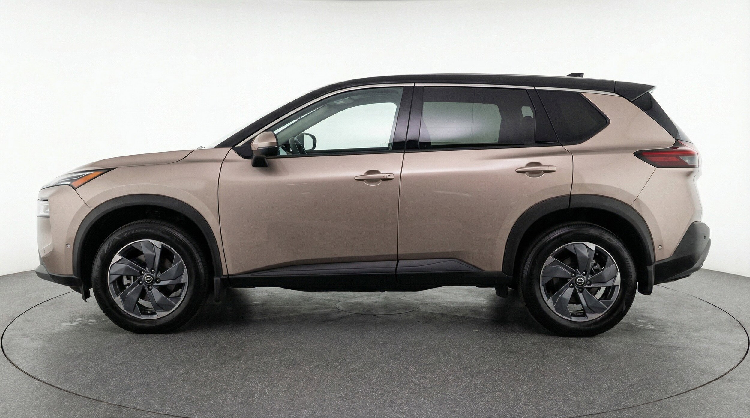 Thumbnail: 2025 Nissan Rogue - 5