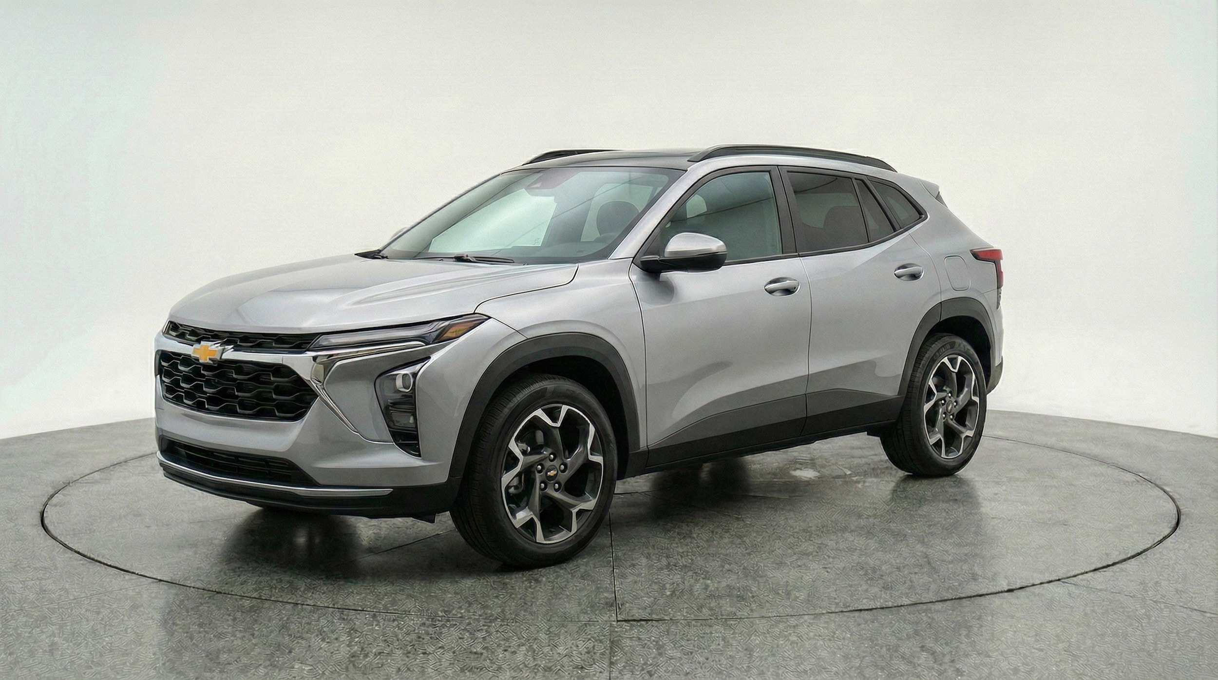 Thumbnail: 2025 Chevrolet Trax - 3