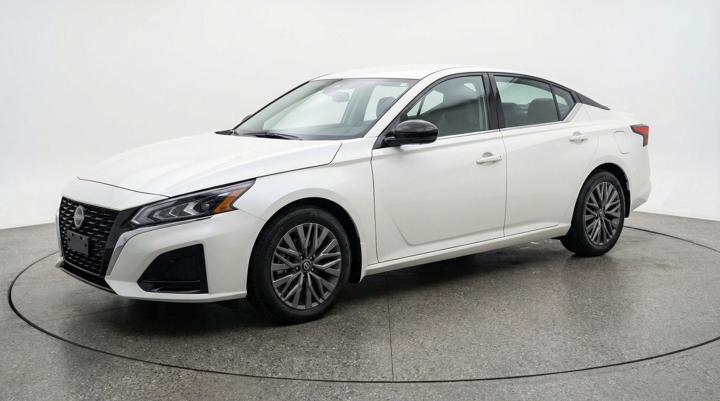 Thumbnail: 2025 Nissan Altima - 3