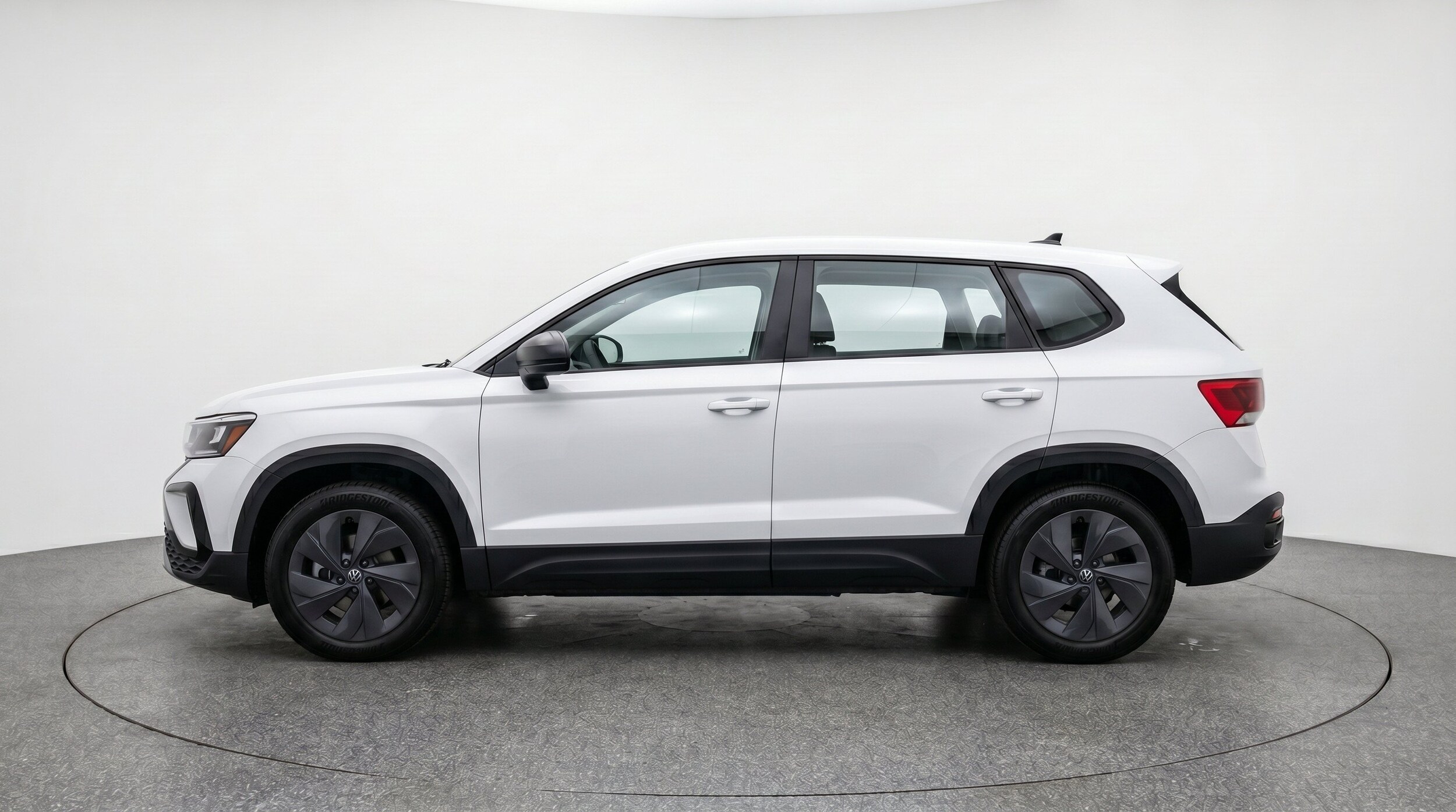 Thumbnail: 2026 Volkswagen Taos - 5