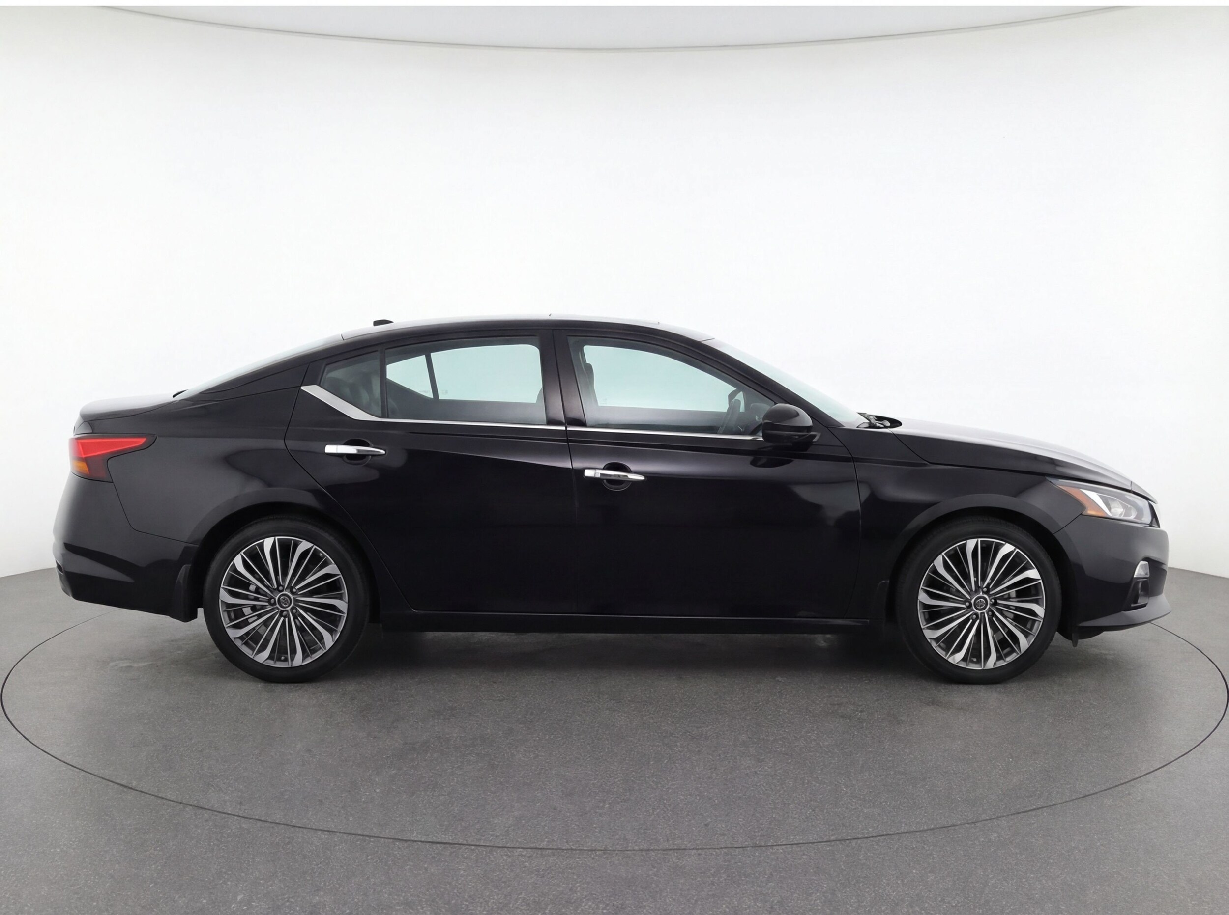Thumbnail: 2024 Nissan Altima - 11