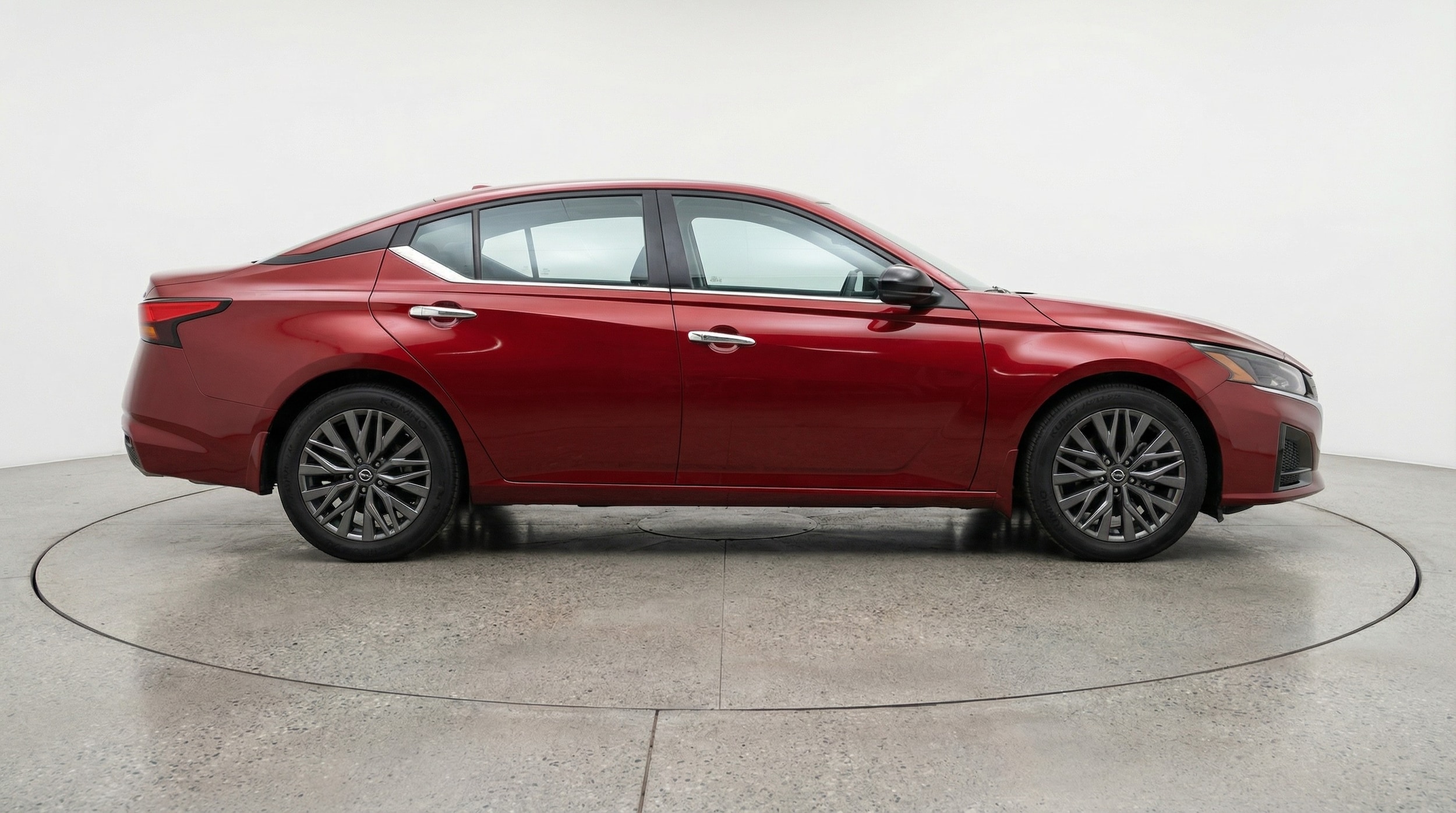 Thumbnail: 2025 Nissan Altima - 8