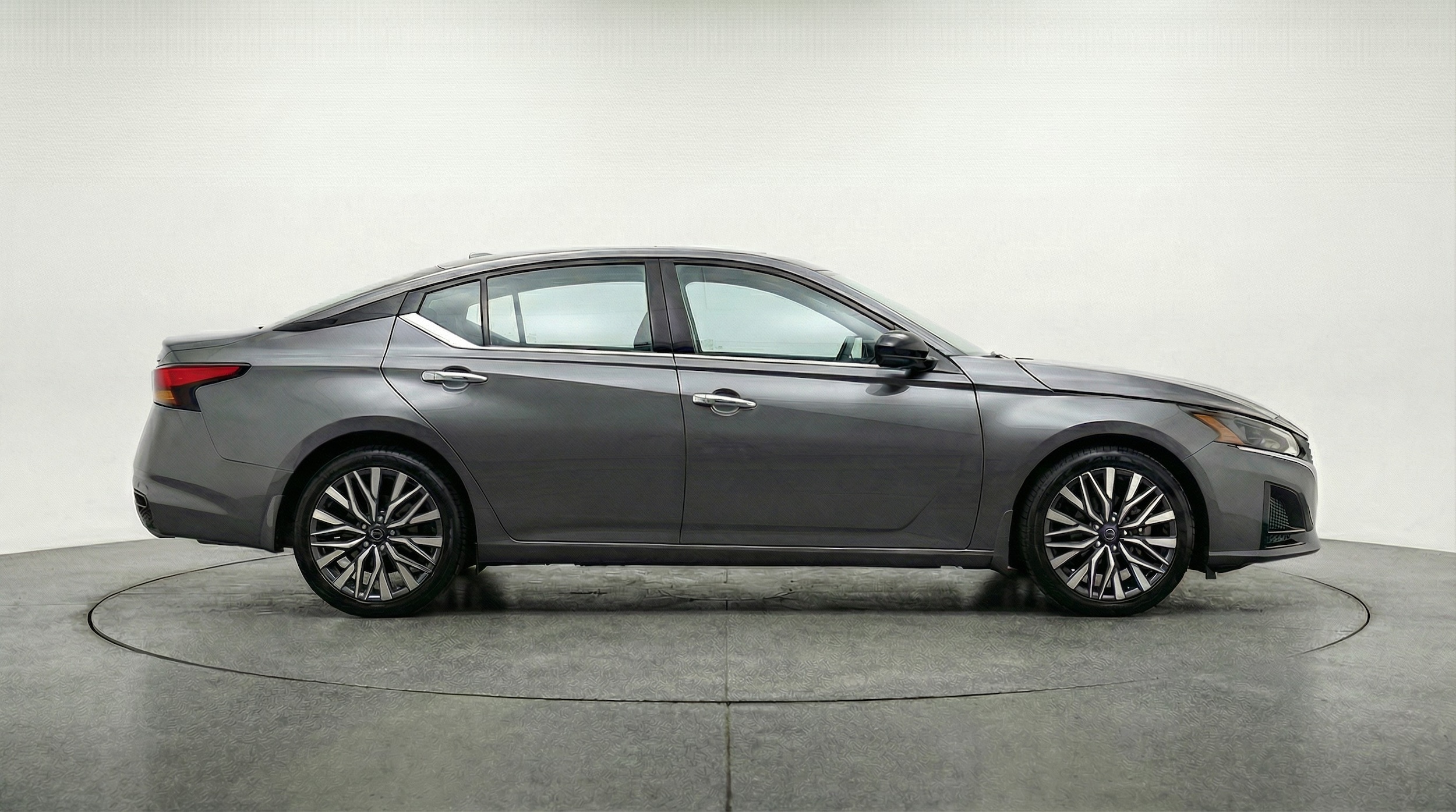 Thumbnail: 2025 Nissan Altima - 8