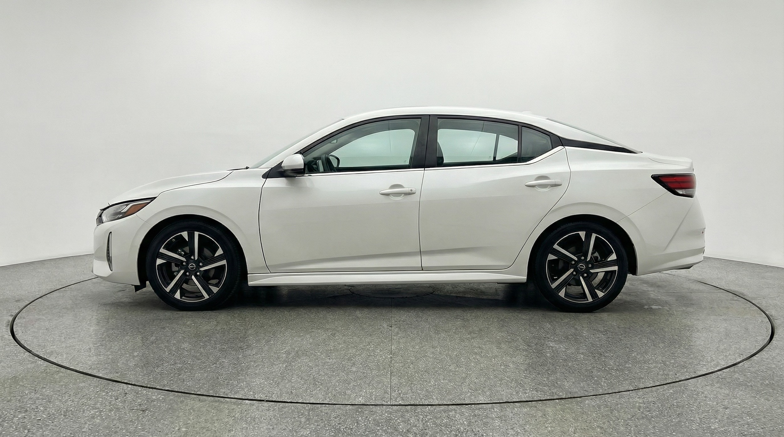 Thumbnail: 2025 Nissan Sentra - 4