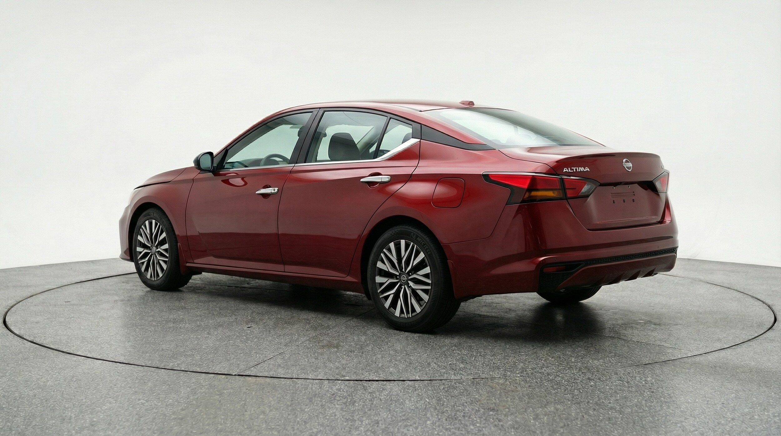 Thumbnail: 2025 Nissan Altima - 5