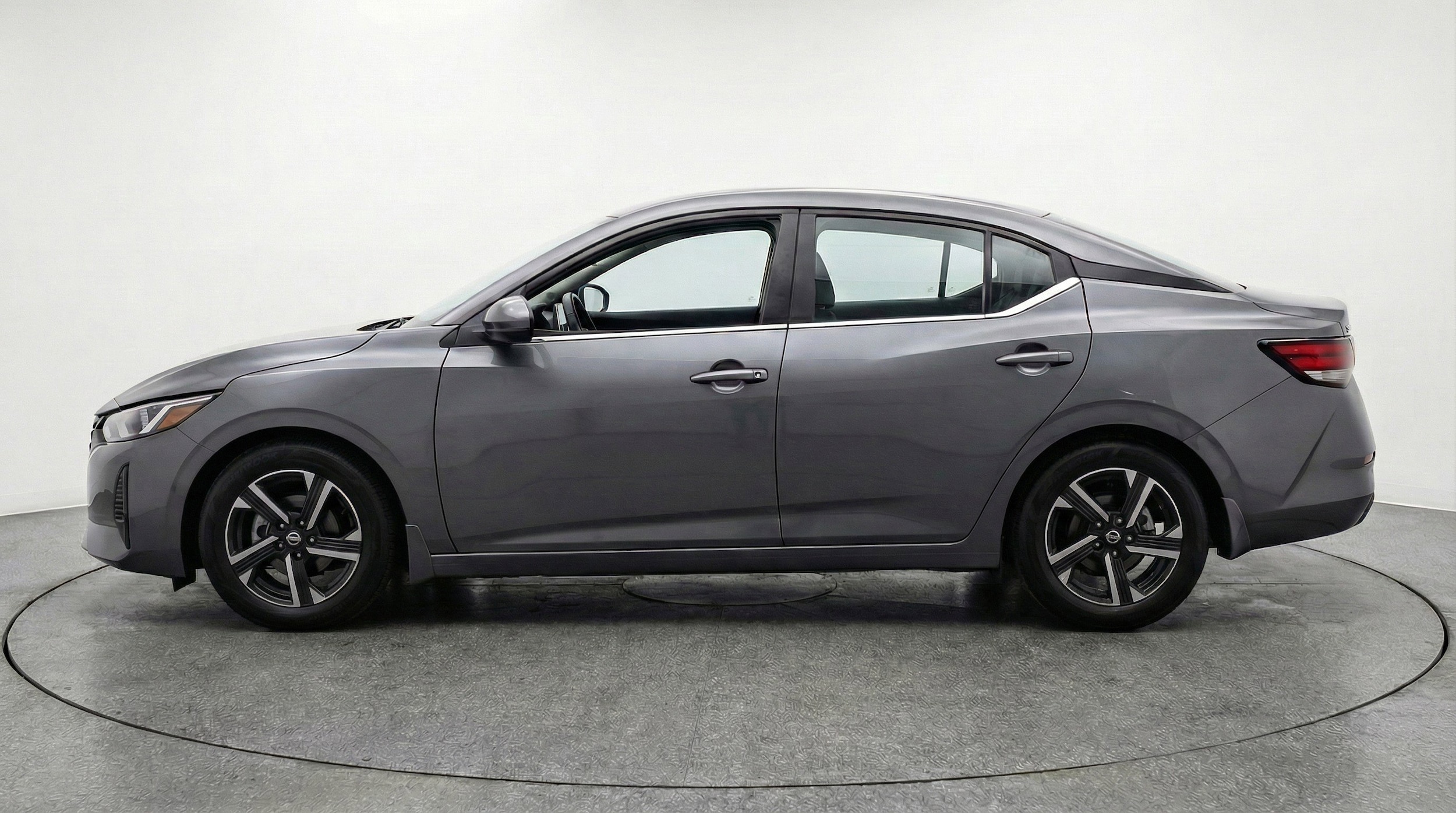 Thumbnail: 2025 Nissan Sentra - 5