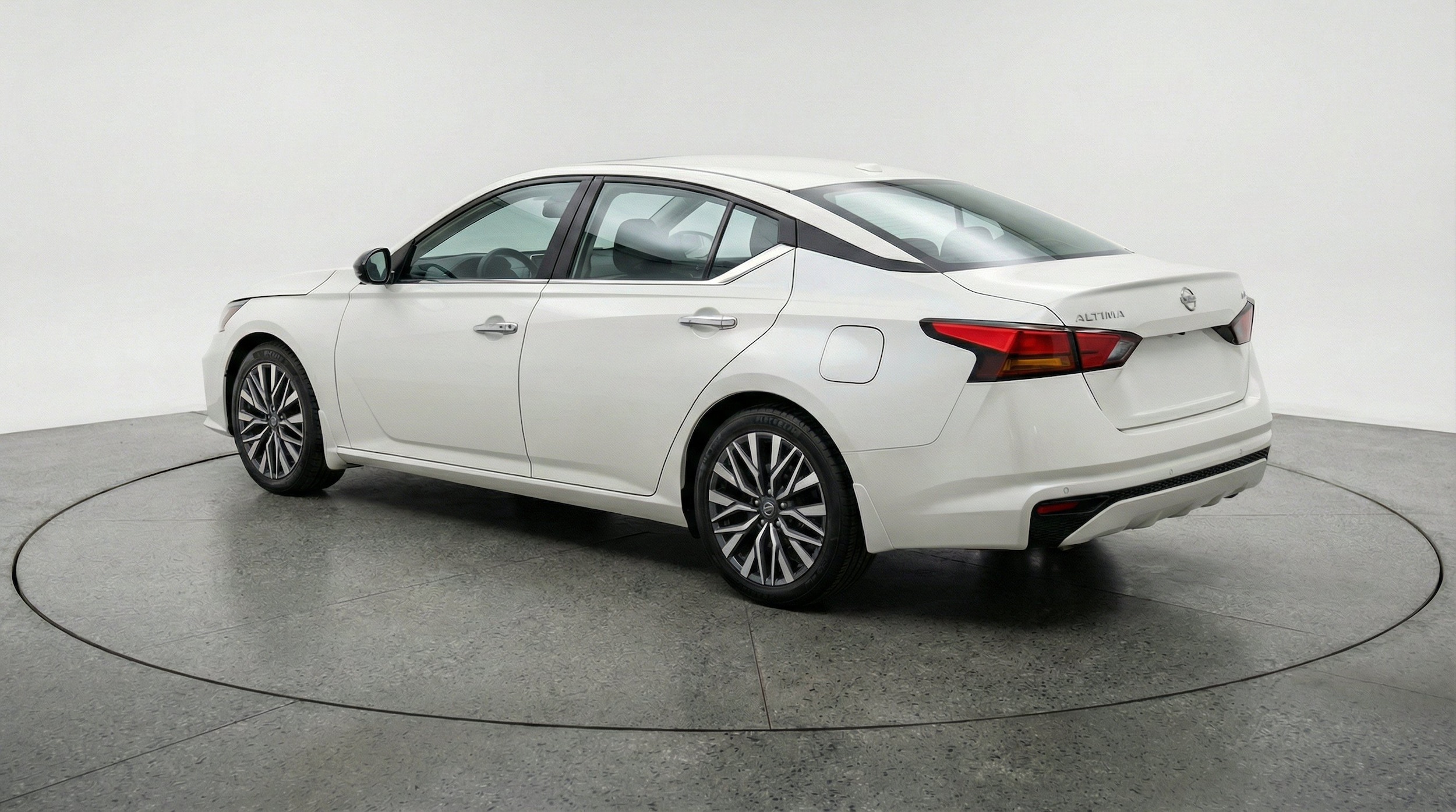 Thumbnail: 2025 Nissan Altima - 6