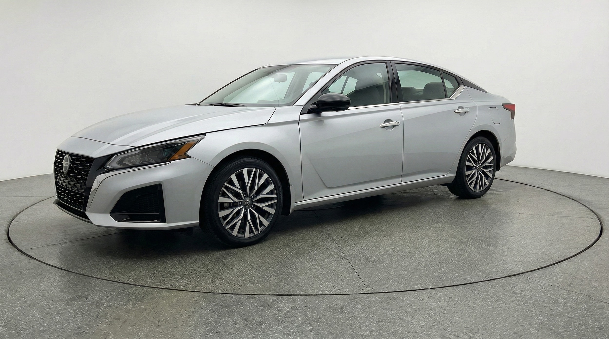 Thumbnail: 2024 Nissan Altima - 3