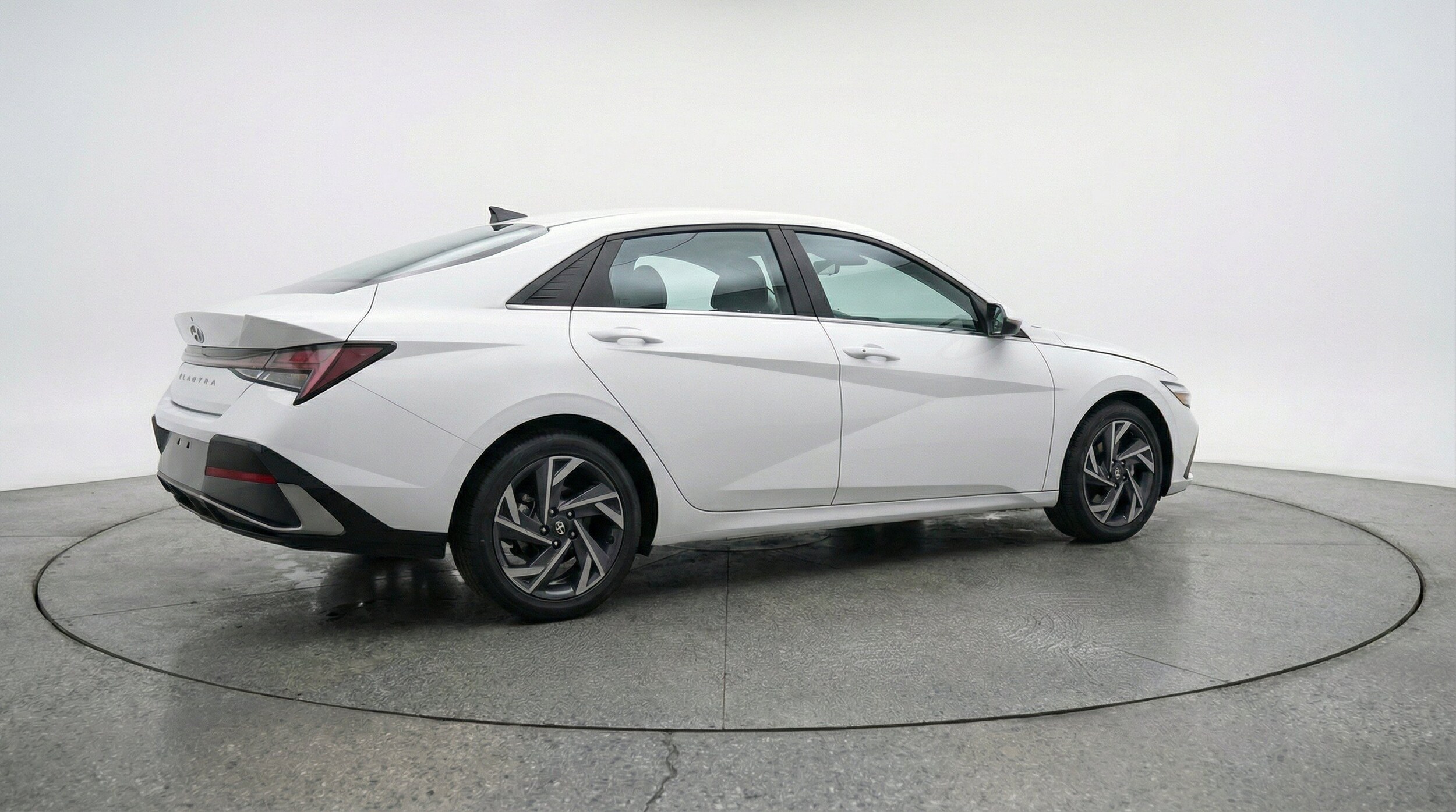 Thumbnail: 2025 Hyundai Elantra - 9