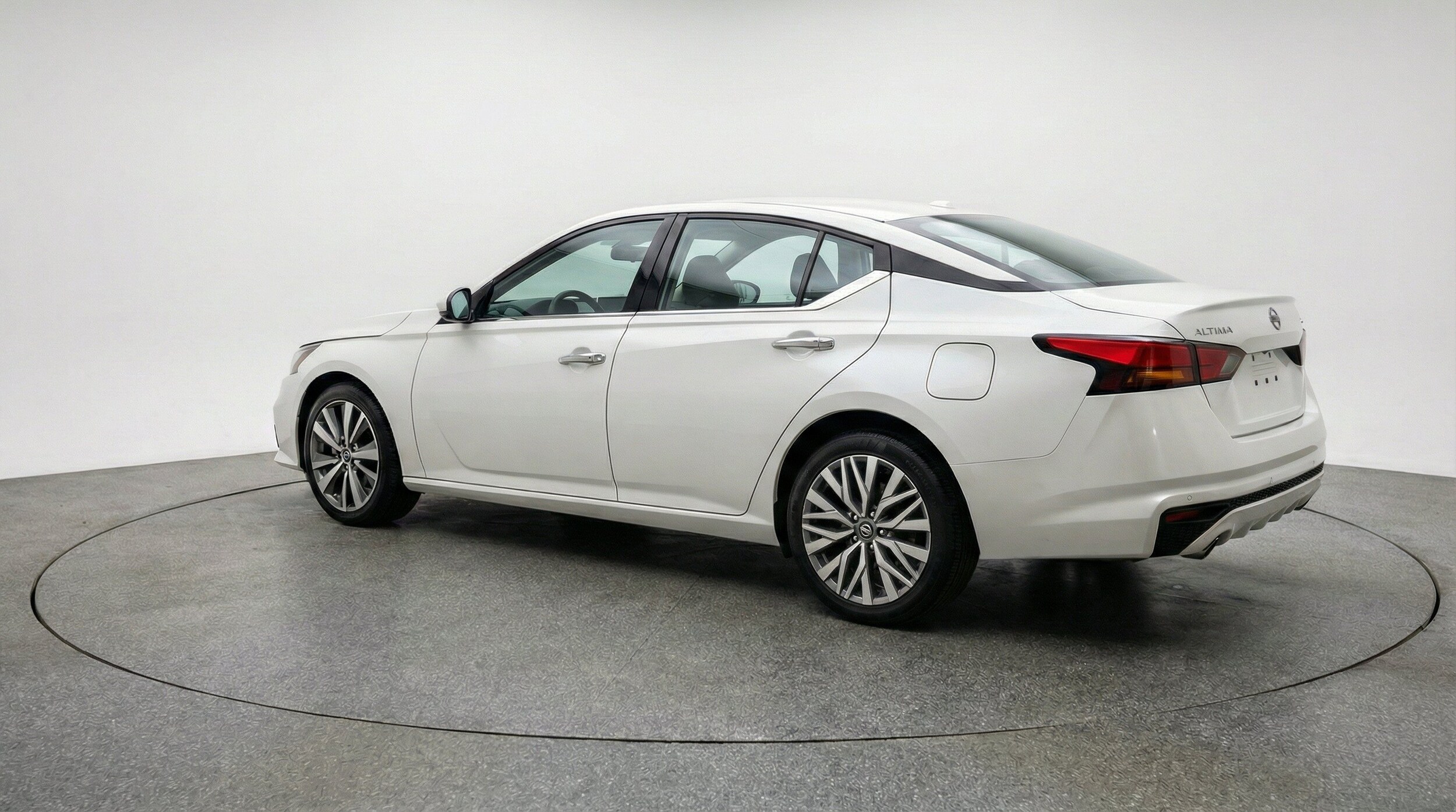 Thumbnail: 2025 Nissan Altima - 6
