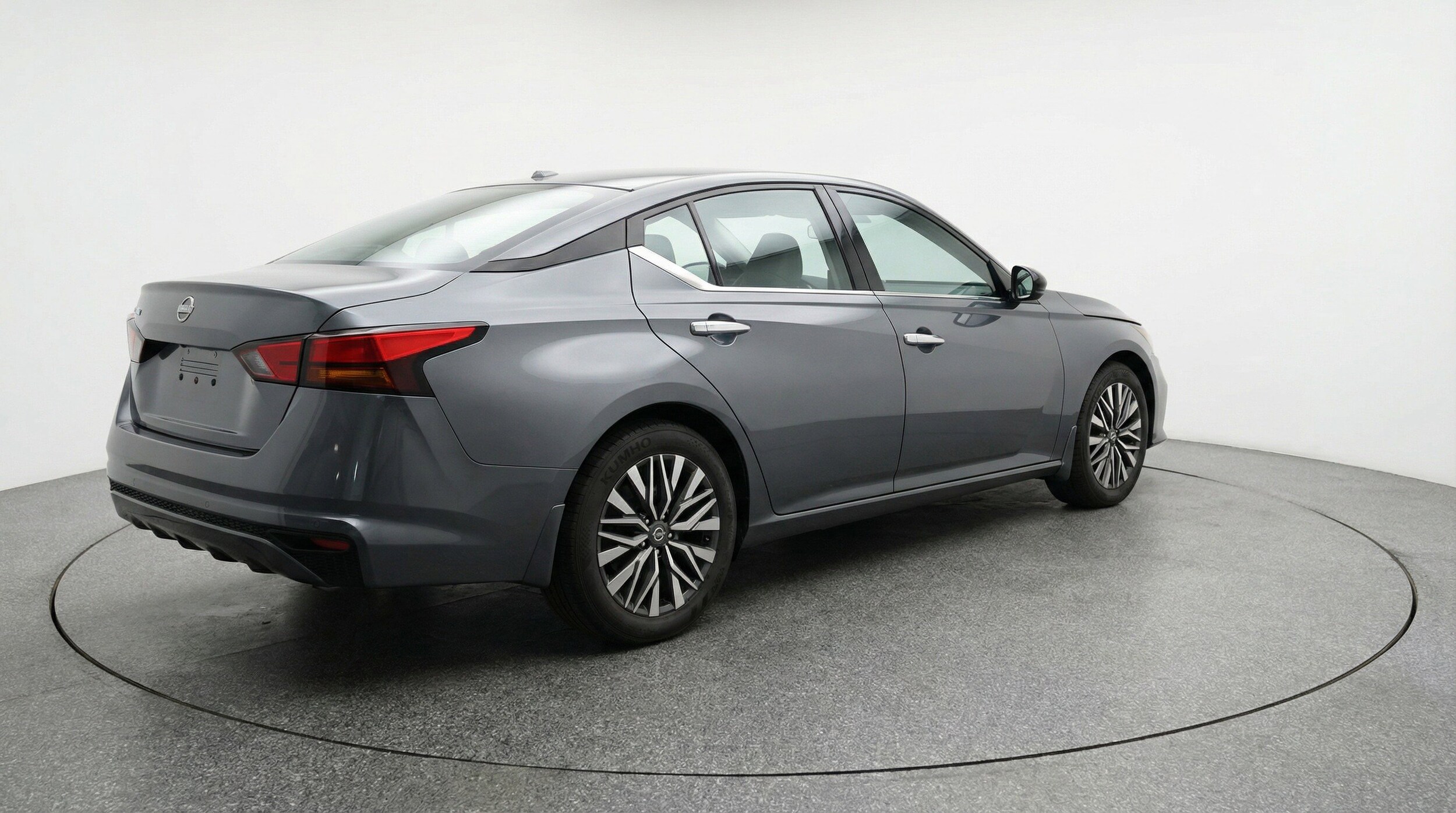 Thumbnail: 2025 Nissan Altima - 9