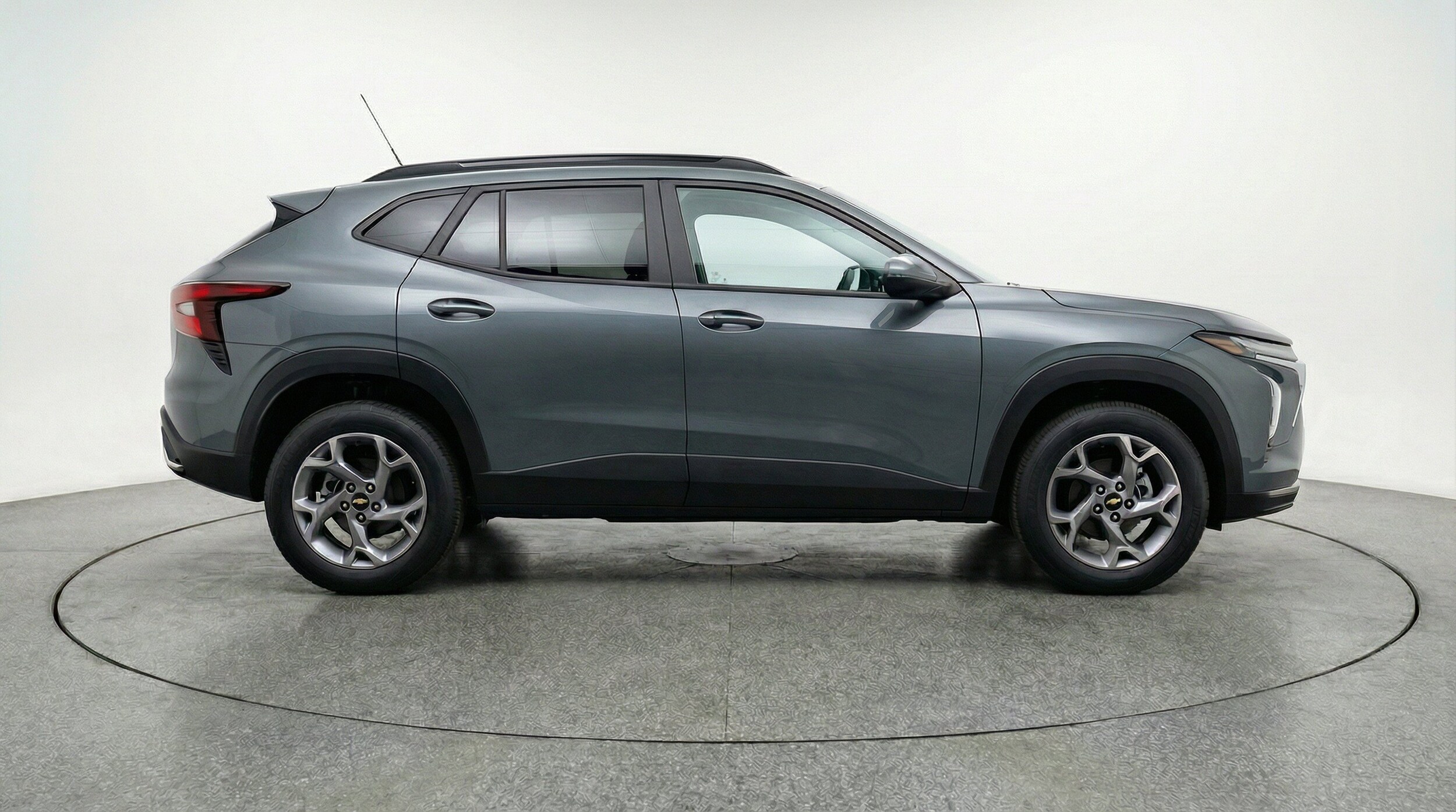 Thumbnail: 2025 Chevrolet Trax - 11