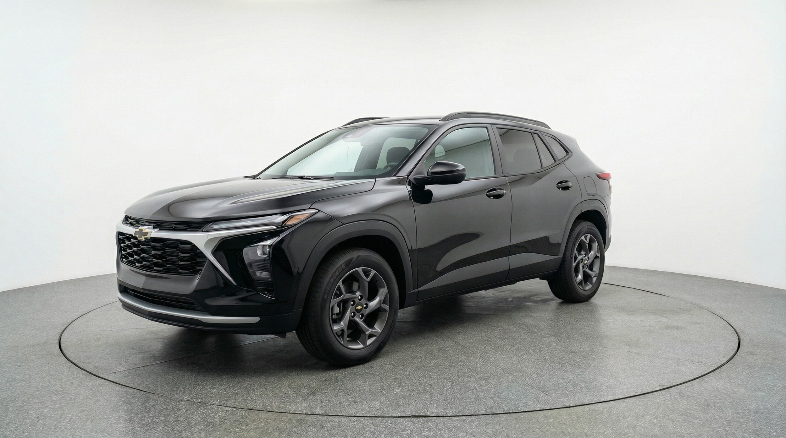 Thumbnail: 2025 Chevrolet Trax - 3