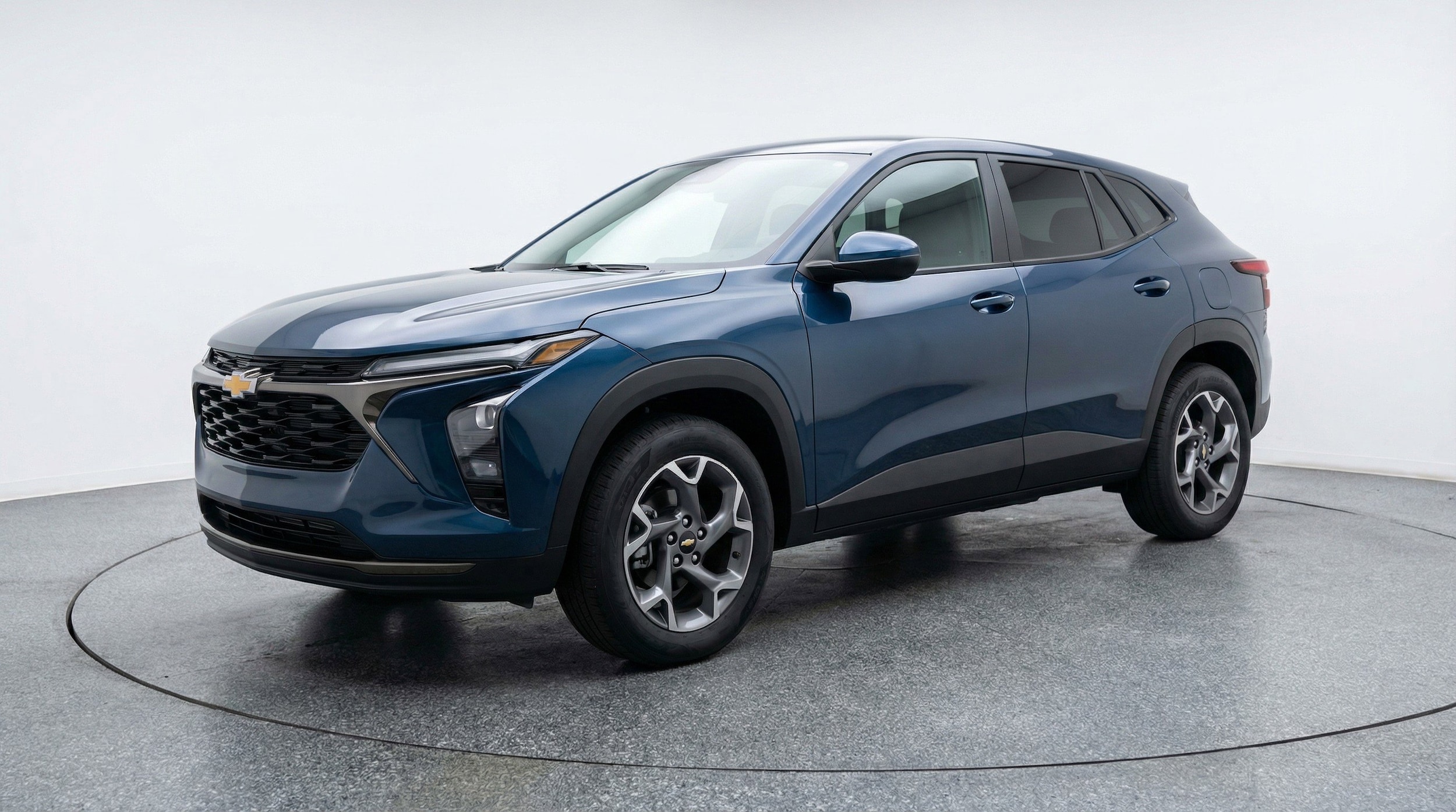 Thumbnail: 2025 Chevrolet Trax - 3