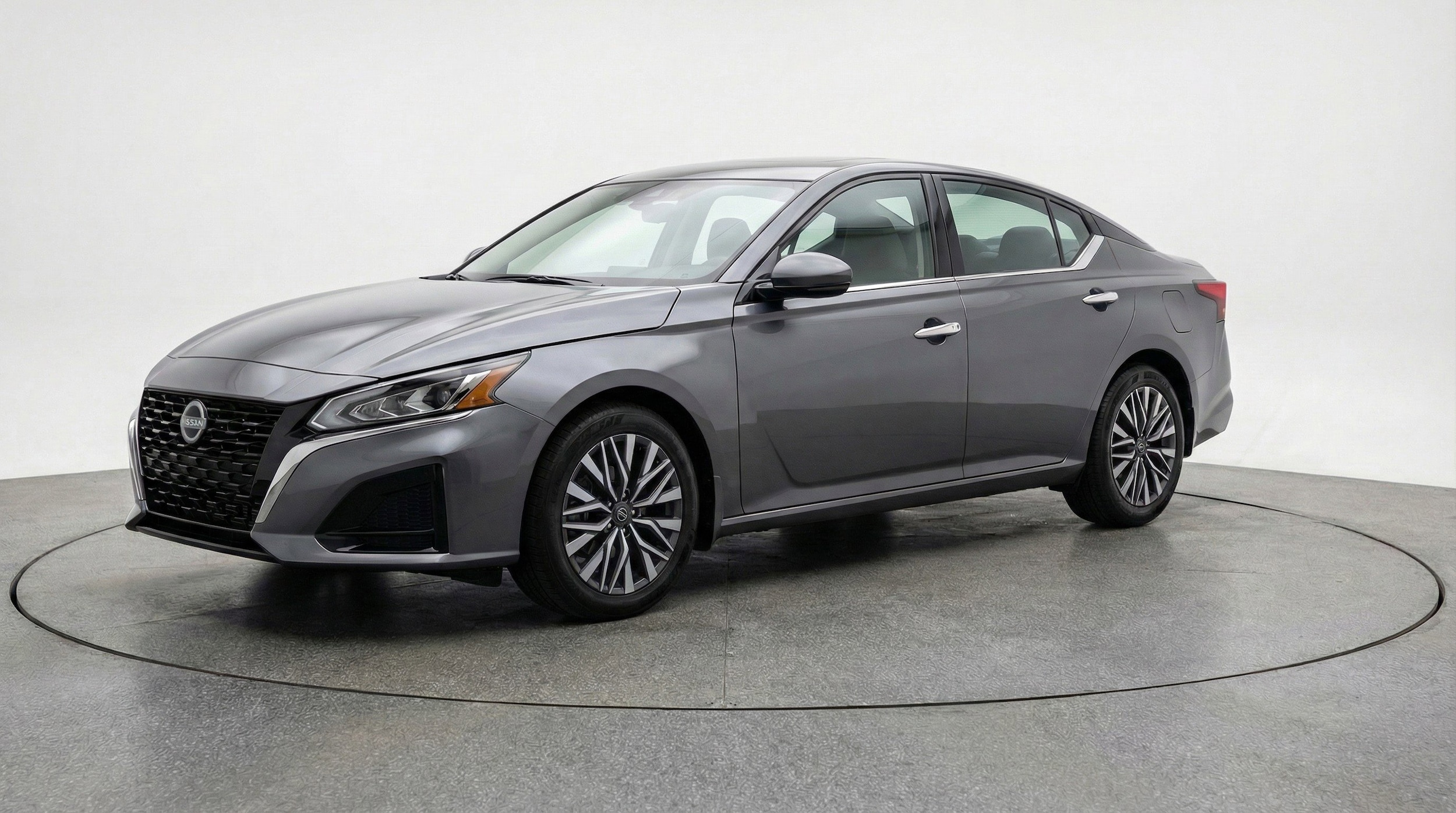 Thumbnail: 2025 Nissan Altima - 3