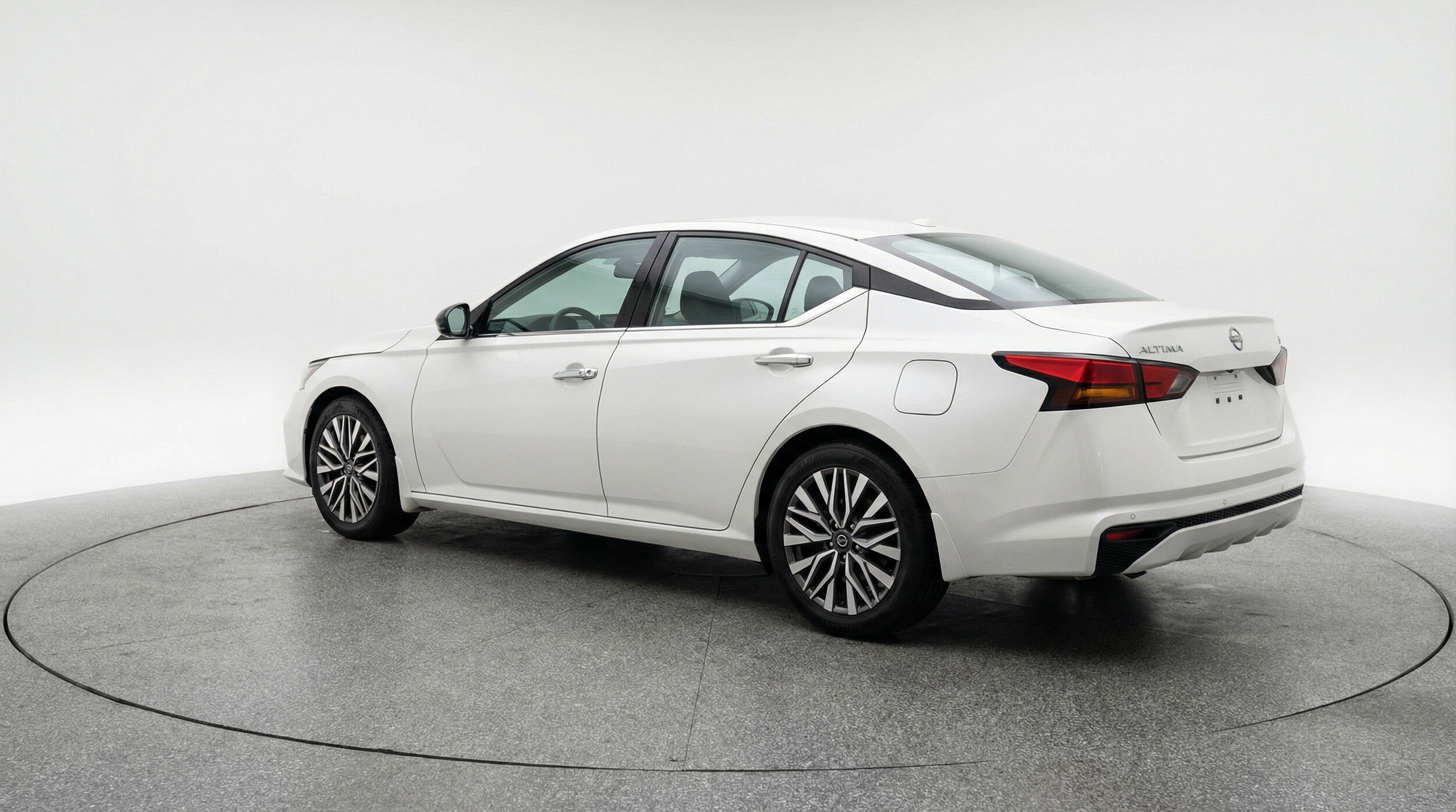 Thumbnail: 2025 Nissan Altima - 6