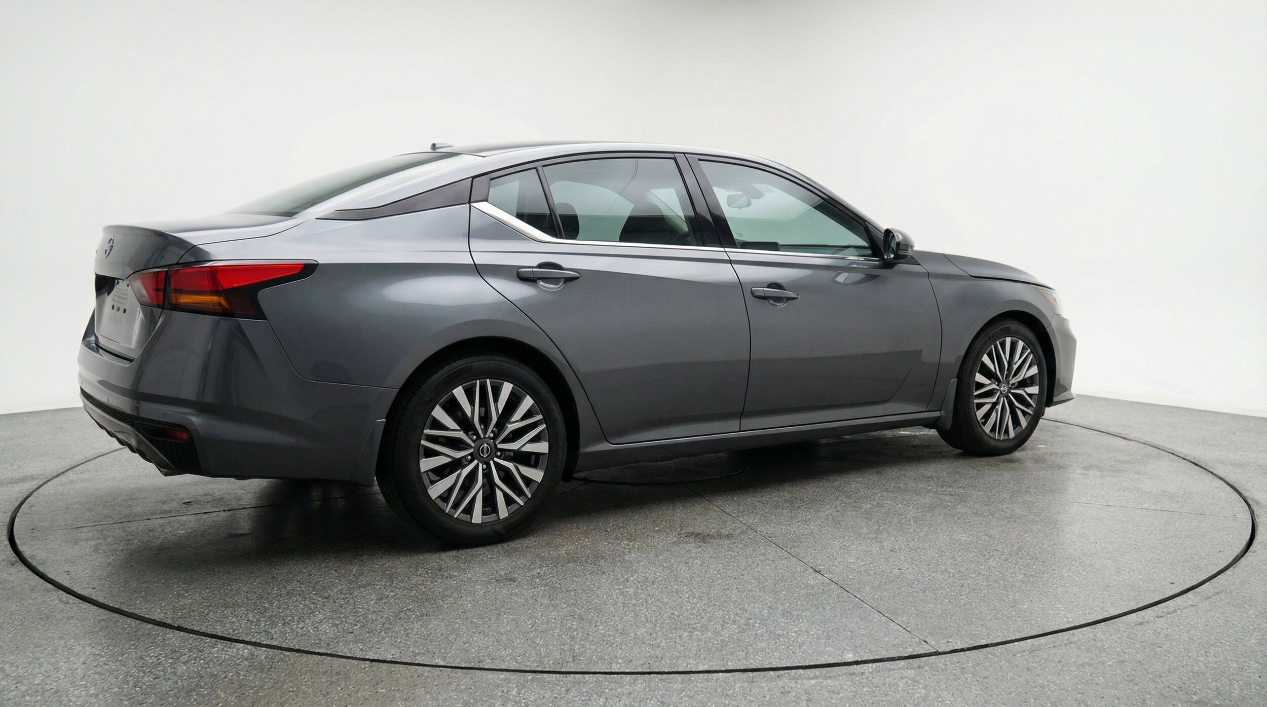 Thumbnail: 2025 Nissan Altima - 9