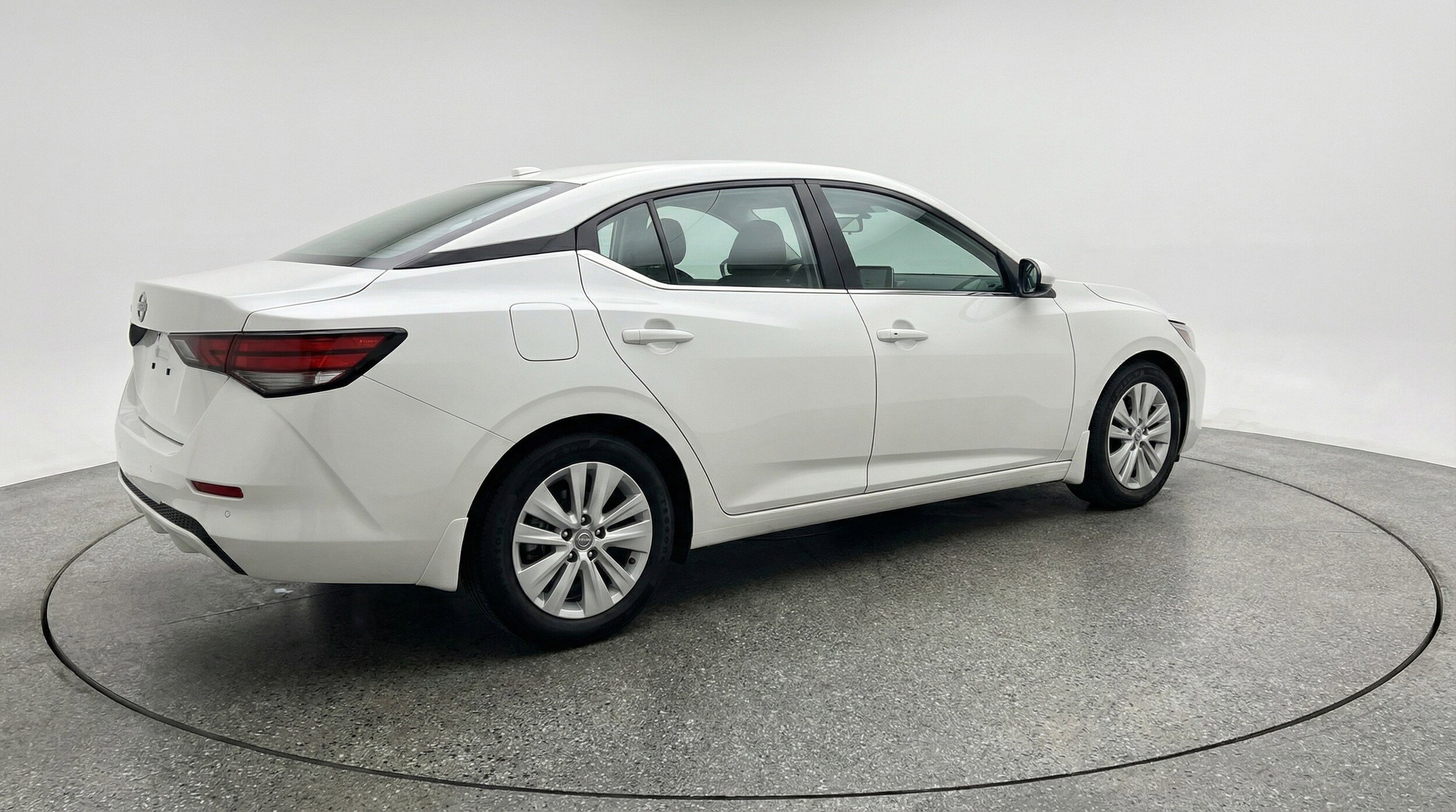 Thumbnail: 2025 Nissan Sentra - 9