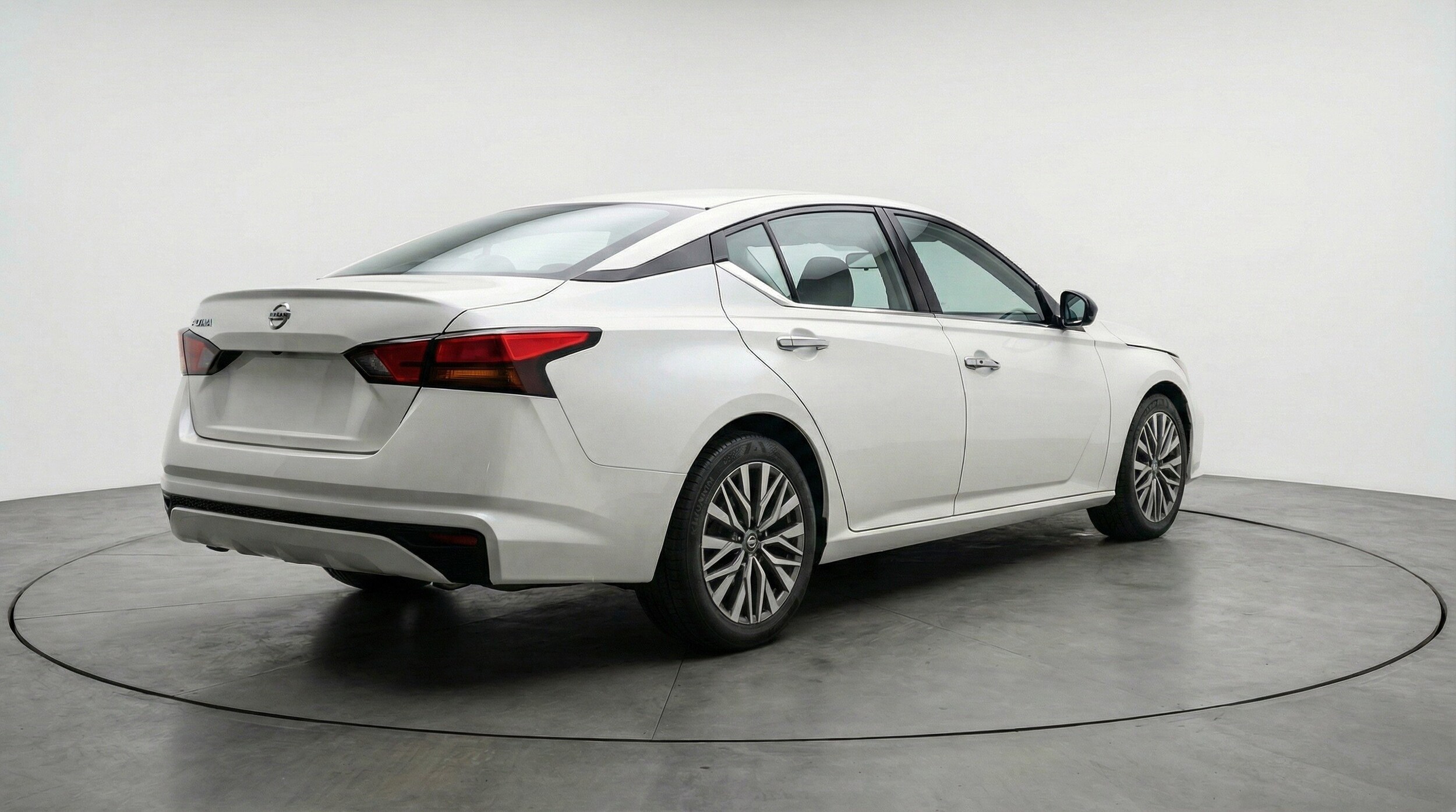 Thumbnail: 2025 Nissan Altima - 9