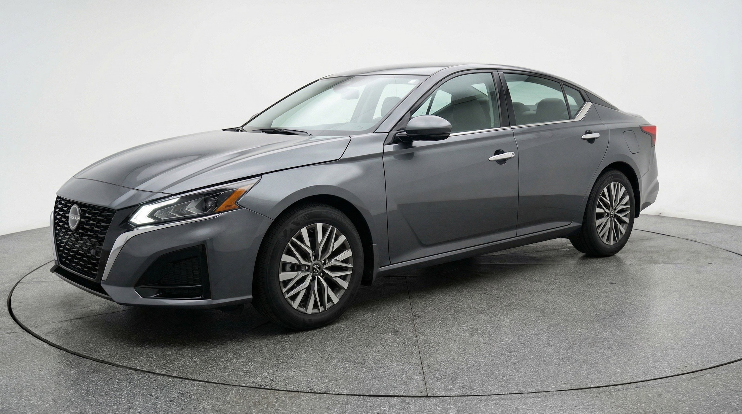 Thumbnail: 2025 Nissan Altima - 3