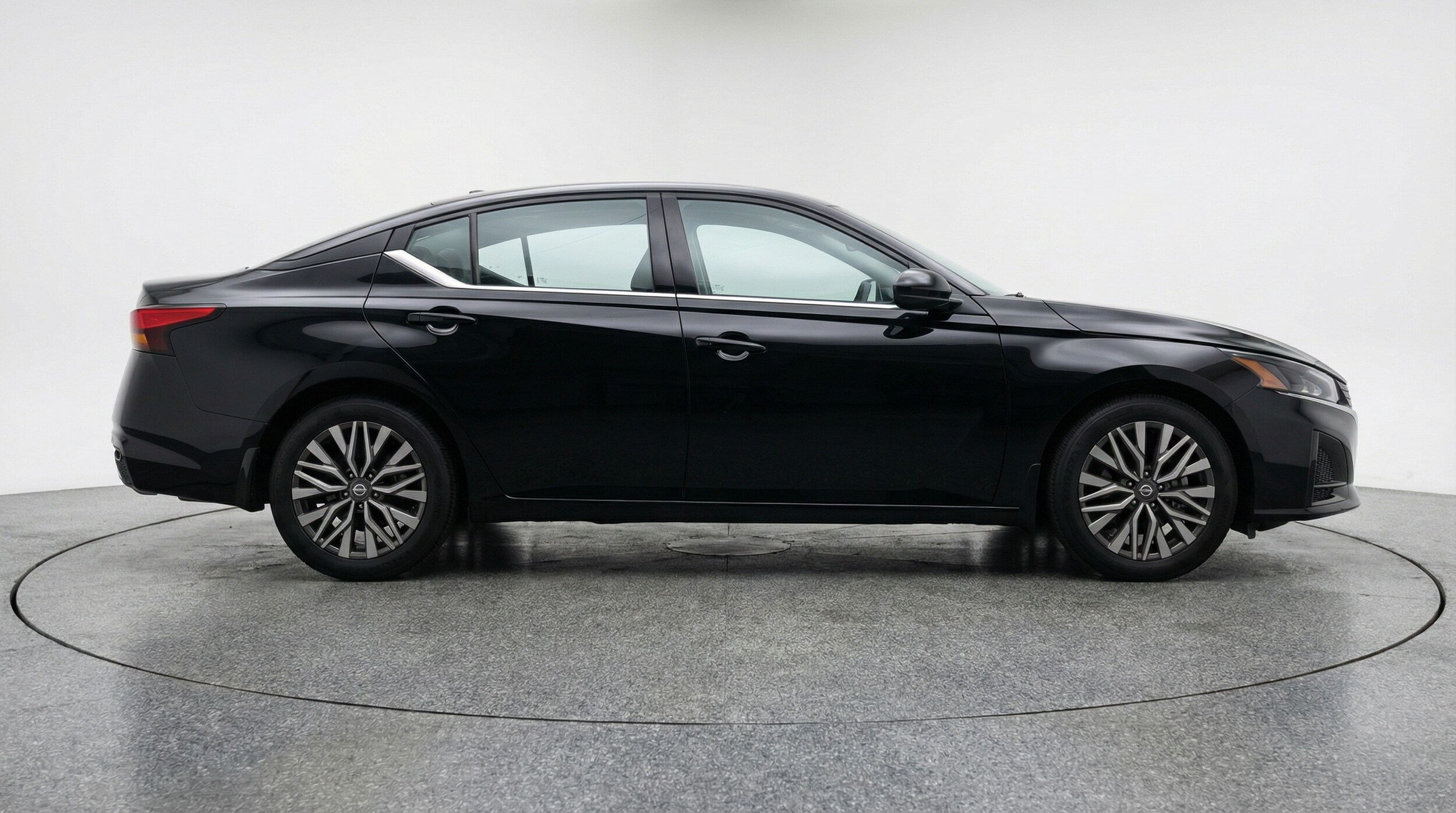 Thumbnail: 2025 Nissan Altima - 8