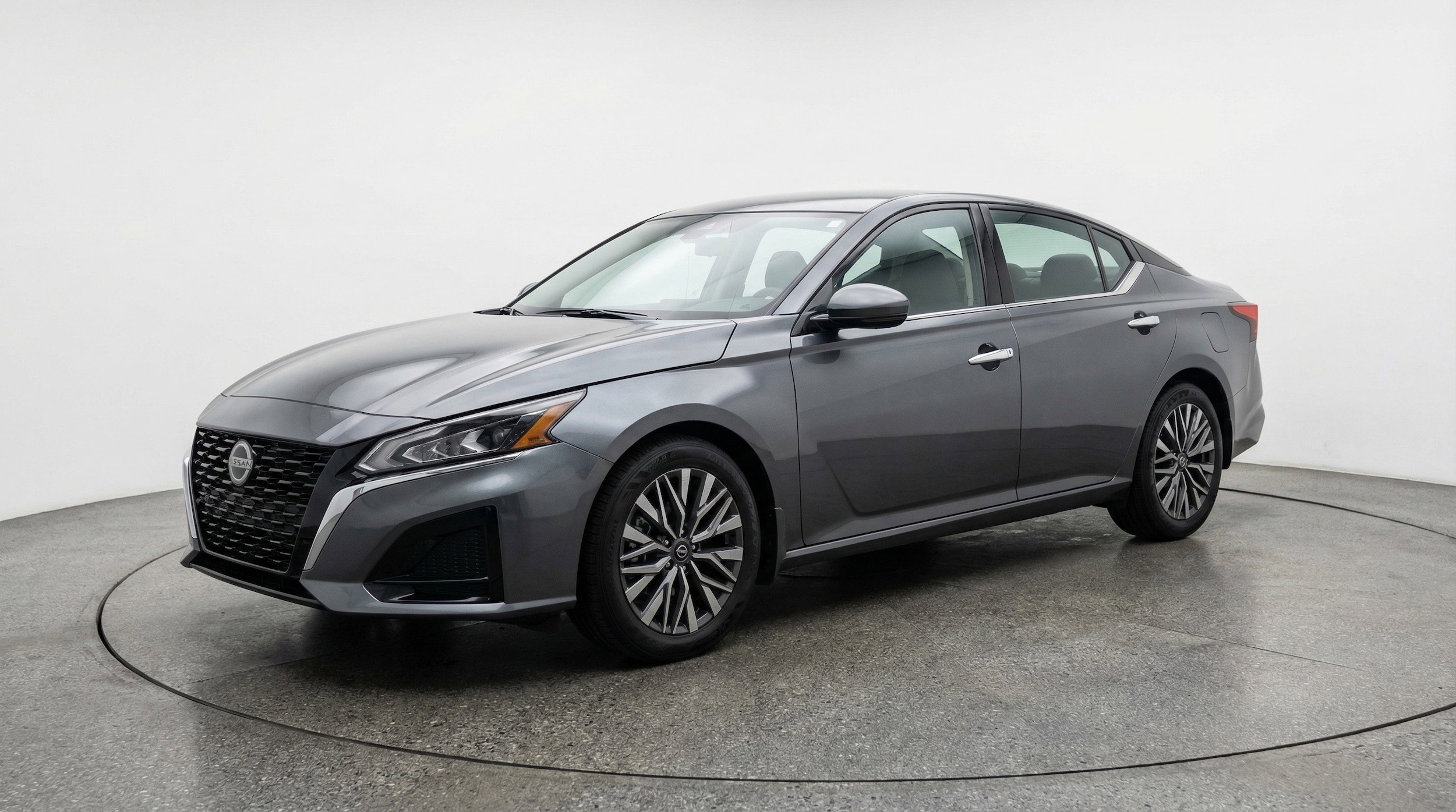 Thumbnail: 2025 Nissan Altima - 3