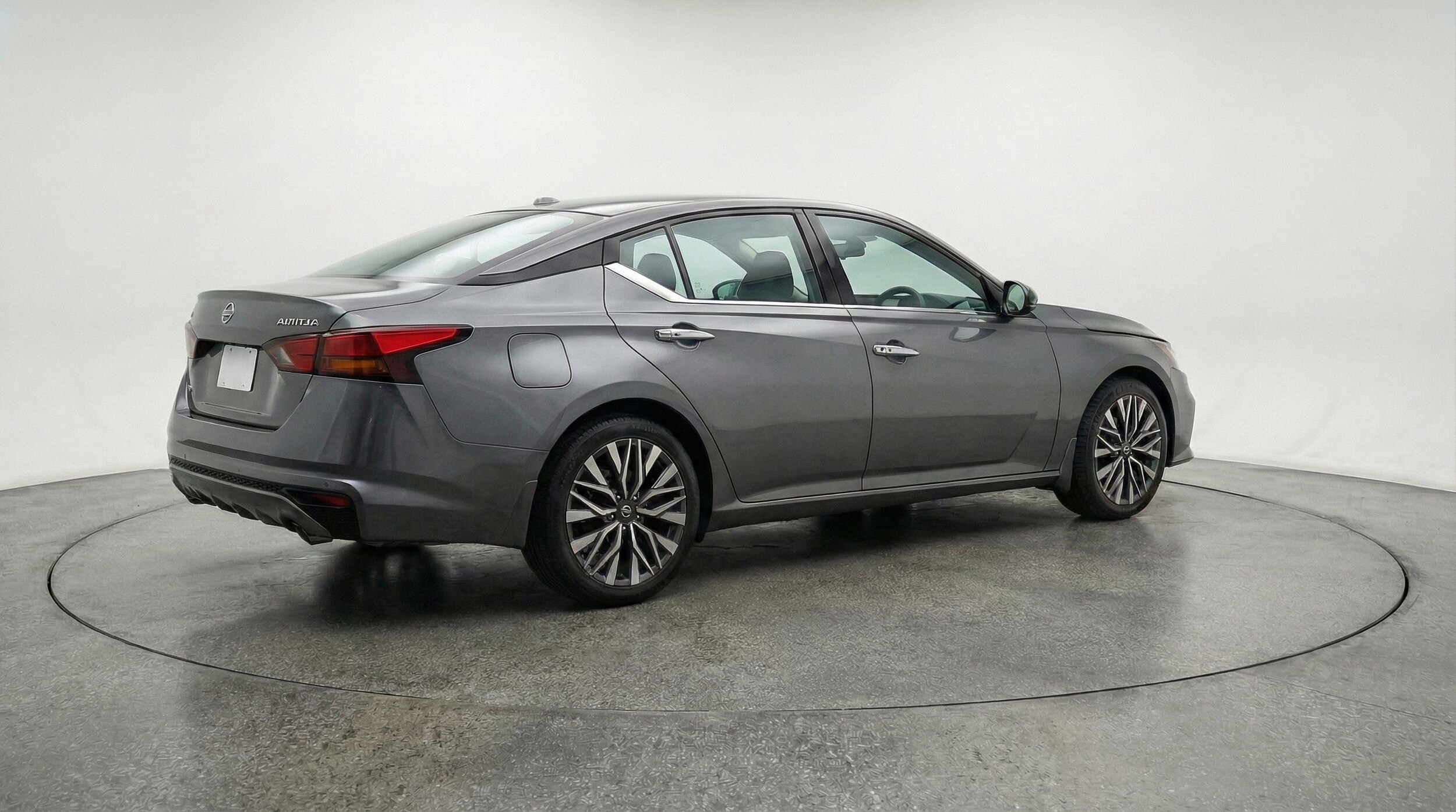 Thumbnail: 2025 Nissan Altima - 9