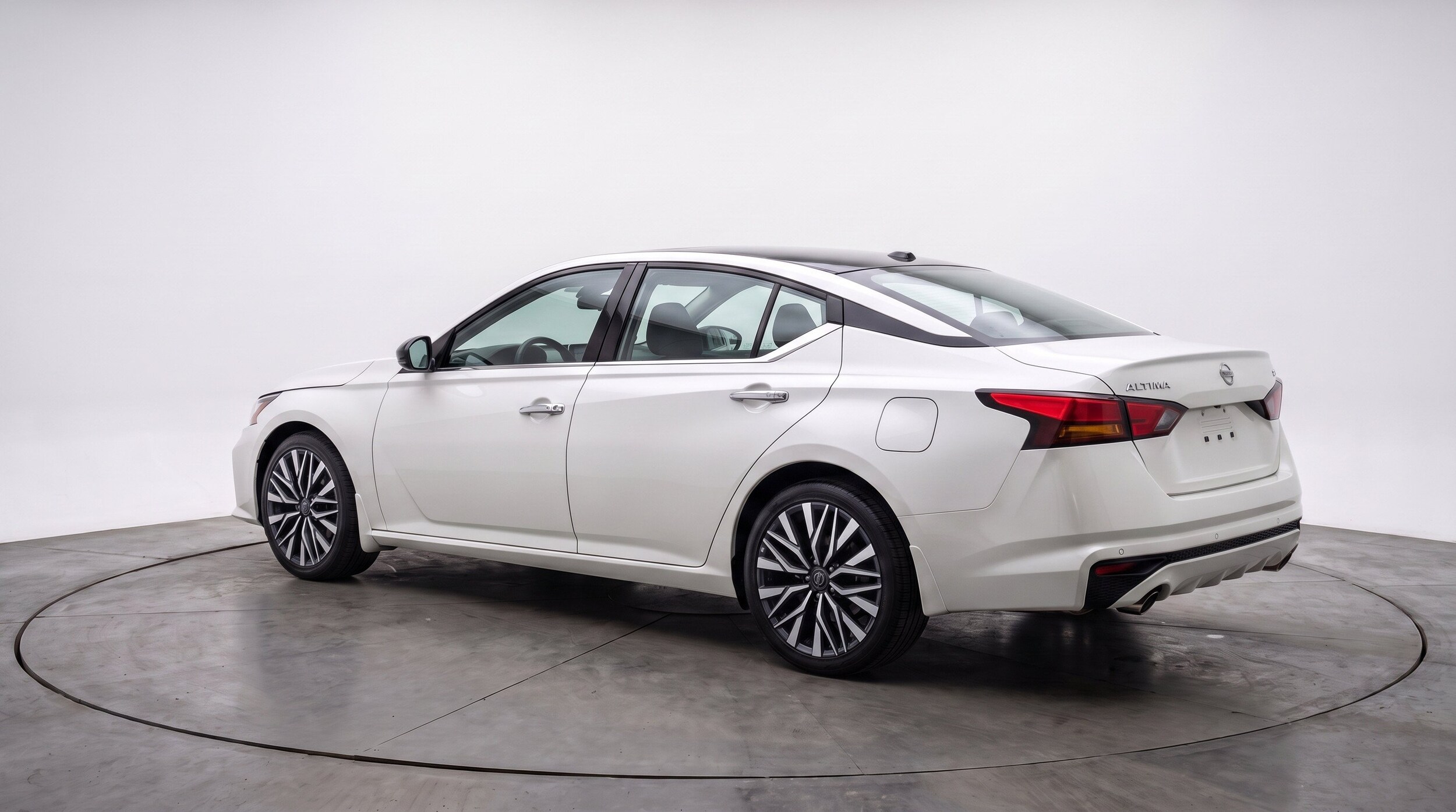 Thumbnail: 2025 Nissan Altima - 6