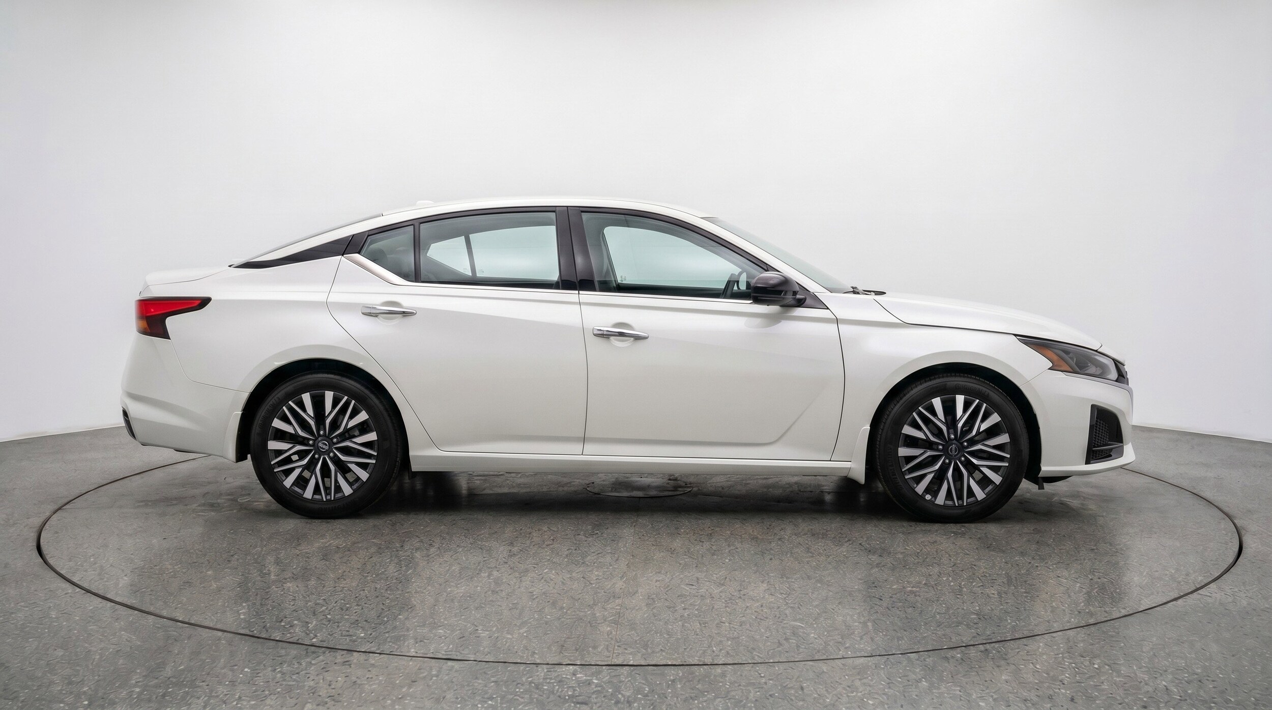 Thumbnail: 2025 Nissan Altima - 11