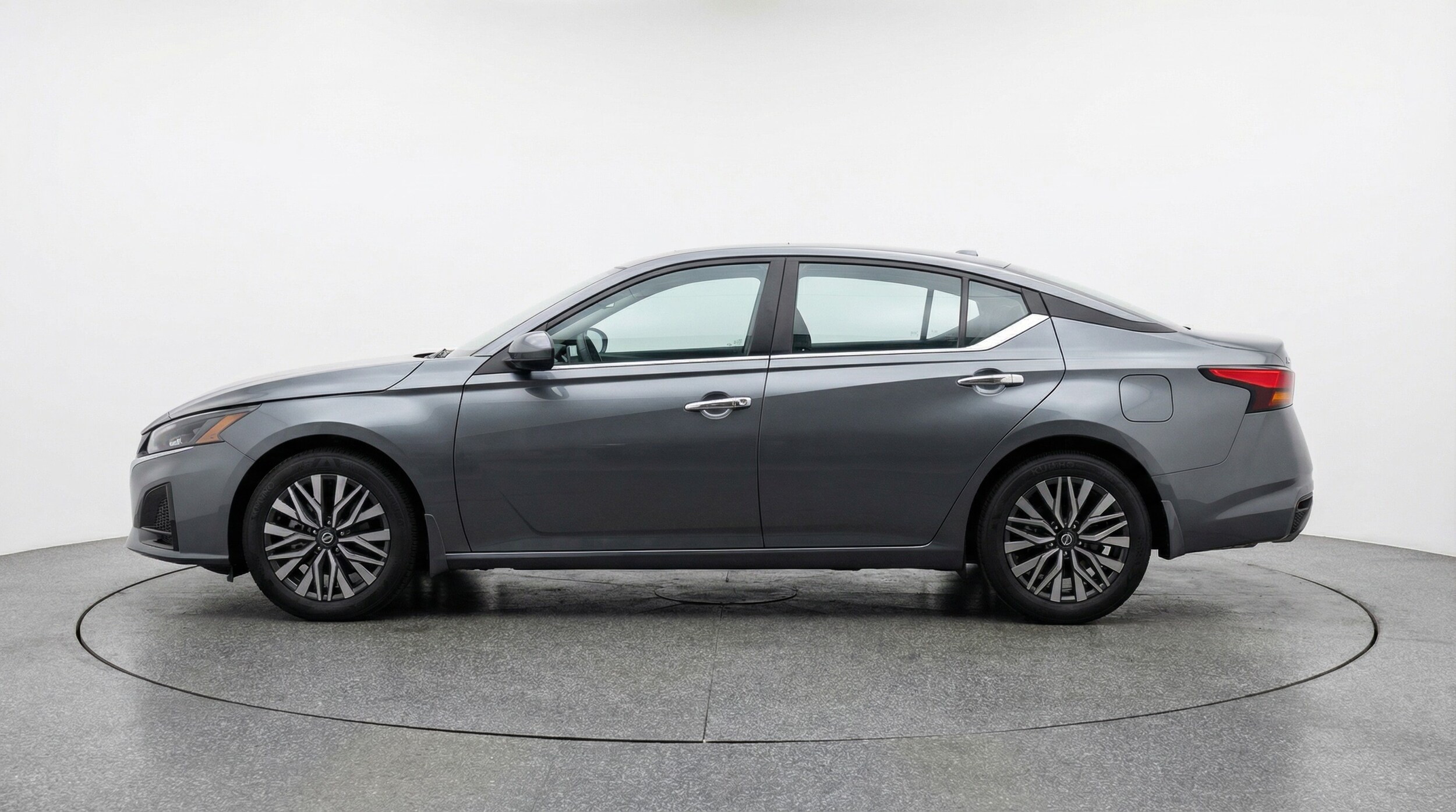 Thumbnail: 2025 Nissan Altima - 4