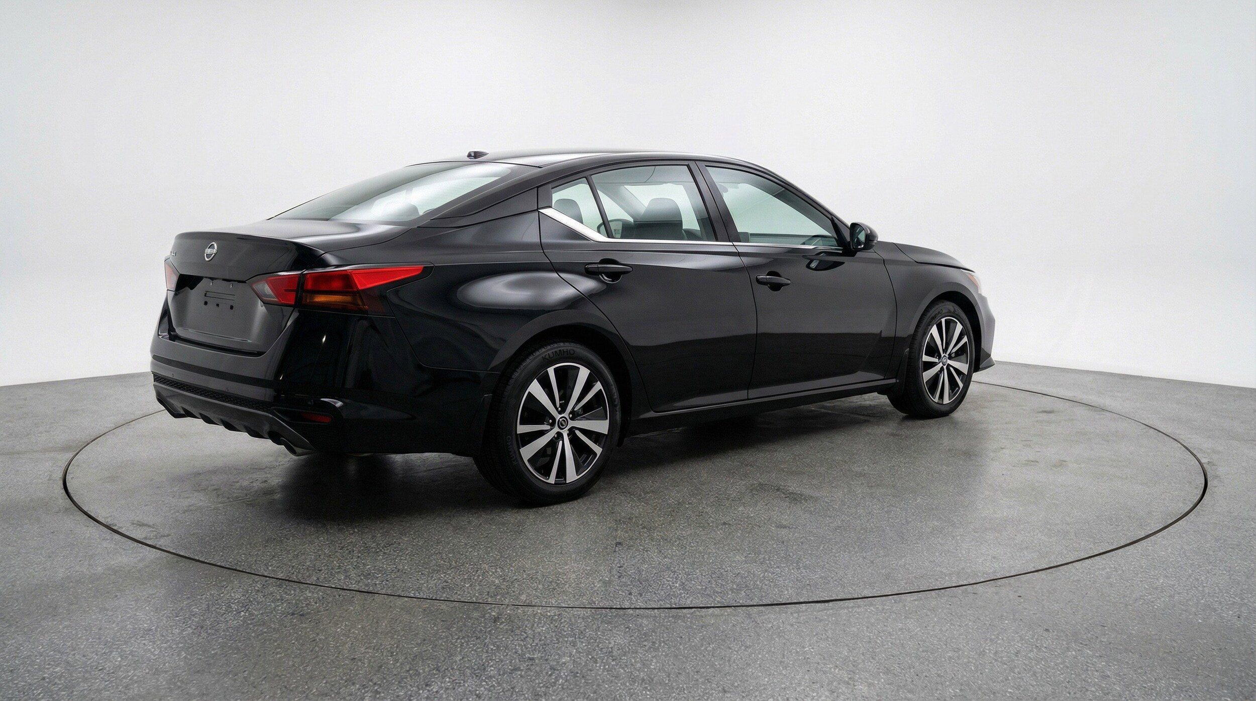 Thumbnail: 2025 Nissan Altima - 9