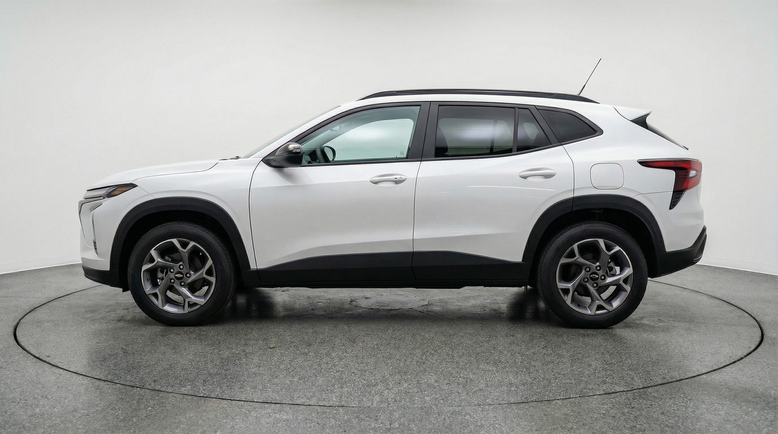 Thumbnail: 2025 Chevrolet Trax - 4