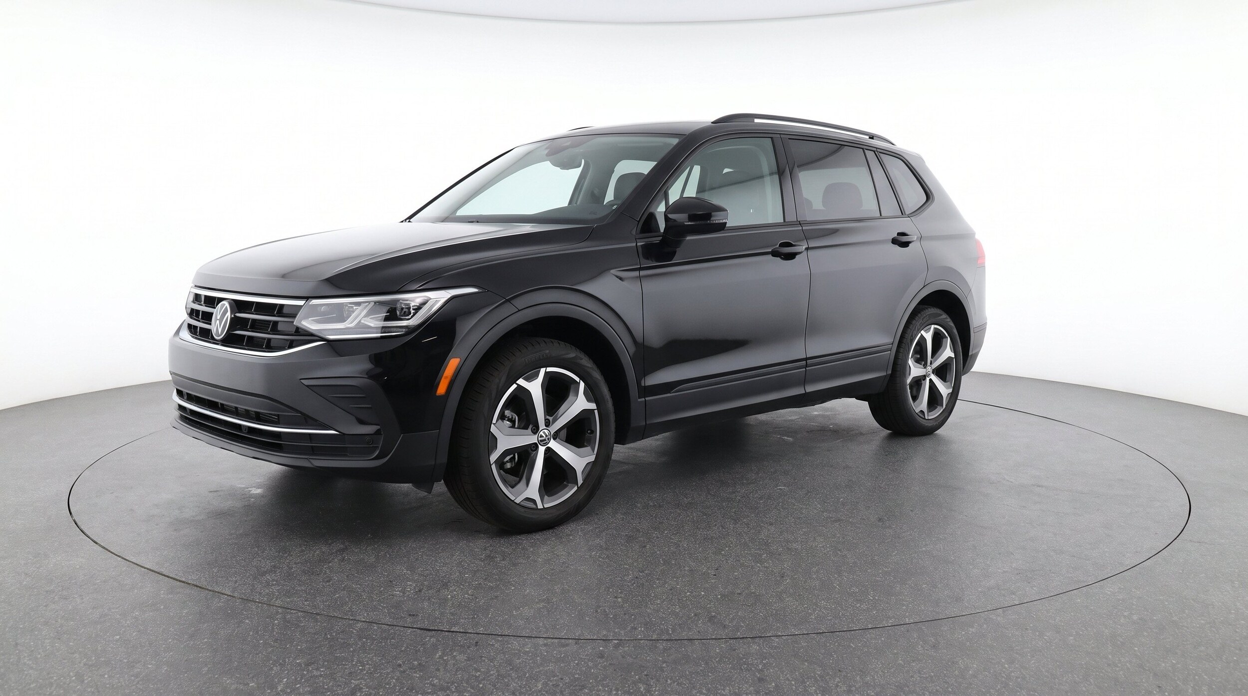 Thumbnail: 2026 Volkswagen Tiguan - 3