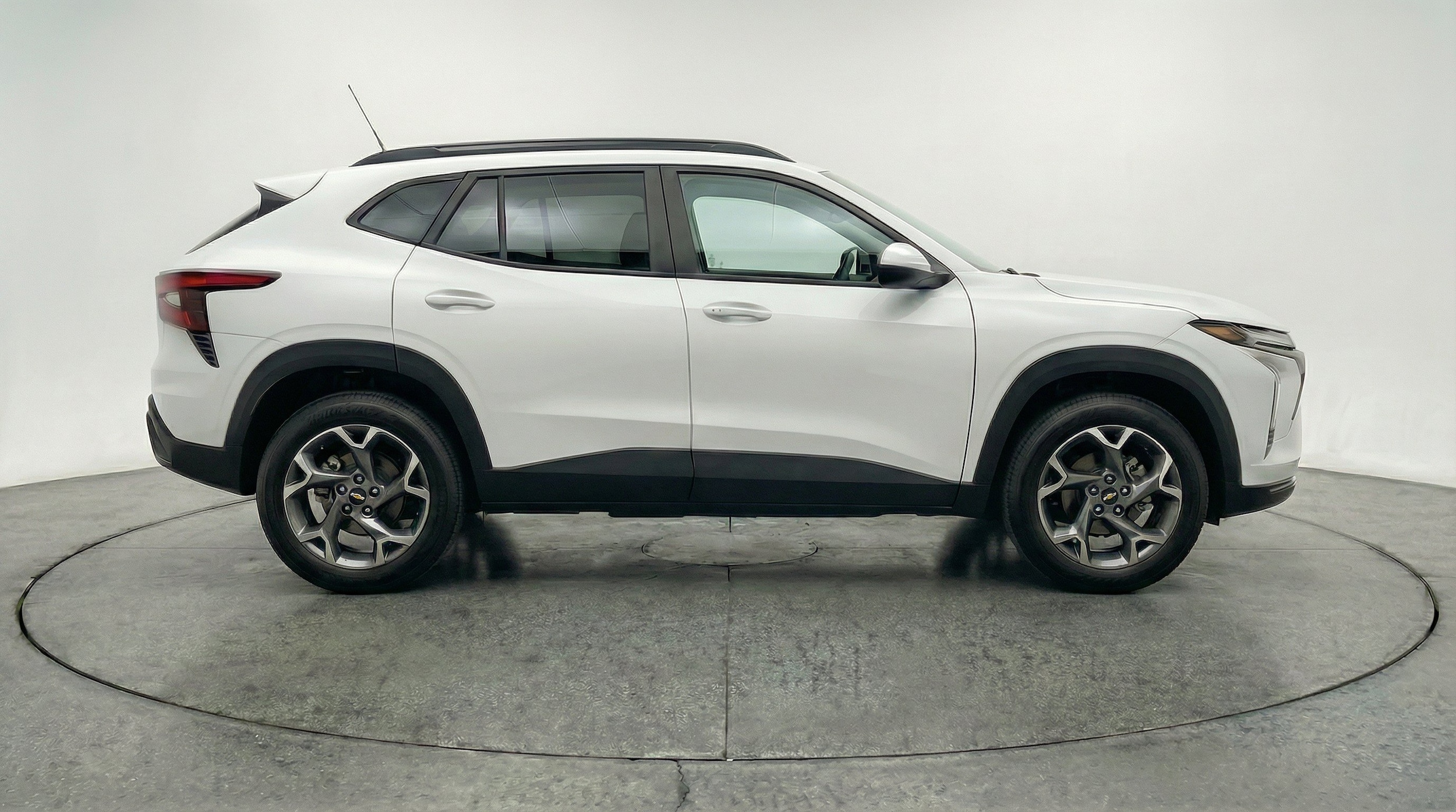 Thumbnail: 2025 Chevrolet Trax - 11