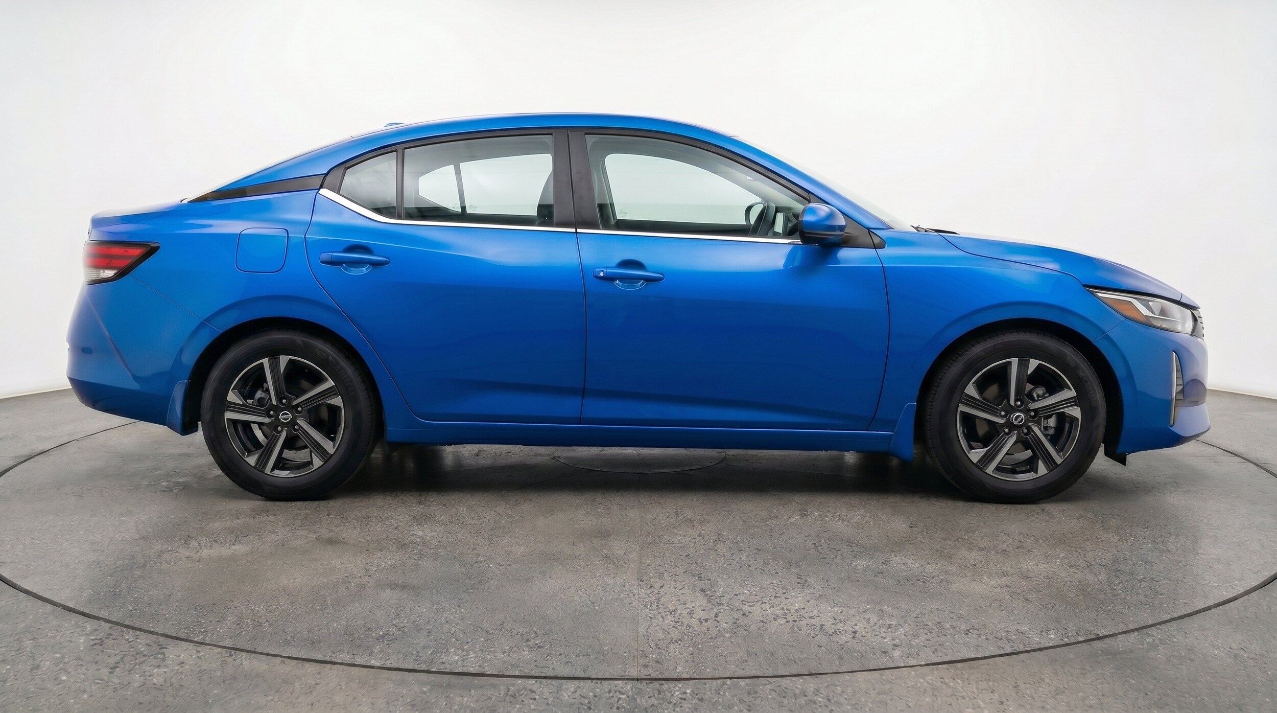 Thumbnail: 2025 Nissan Sentra - 11