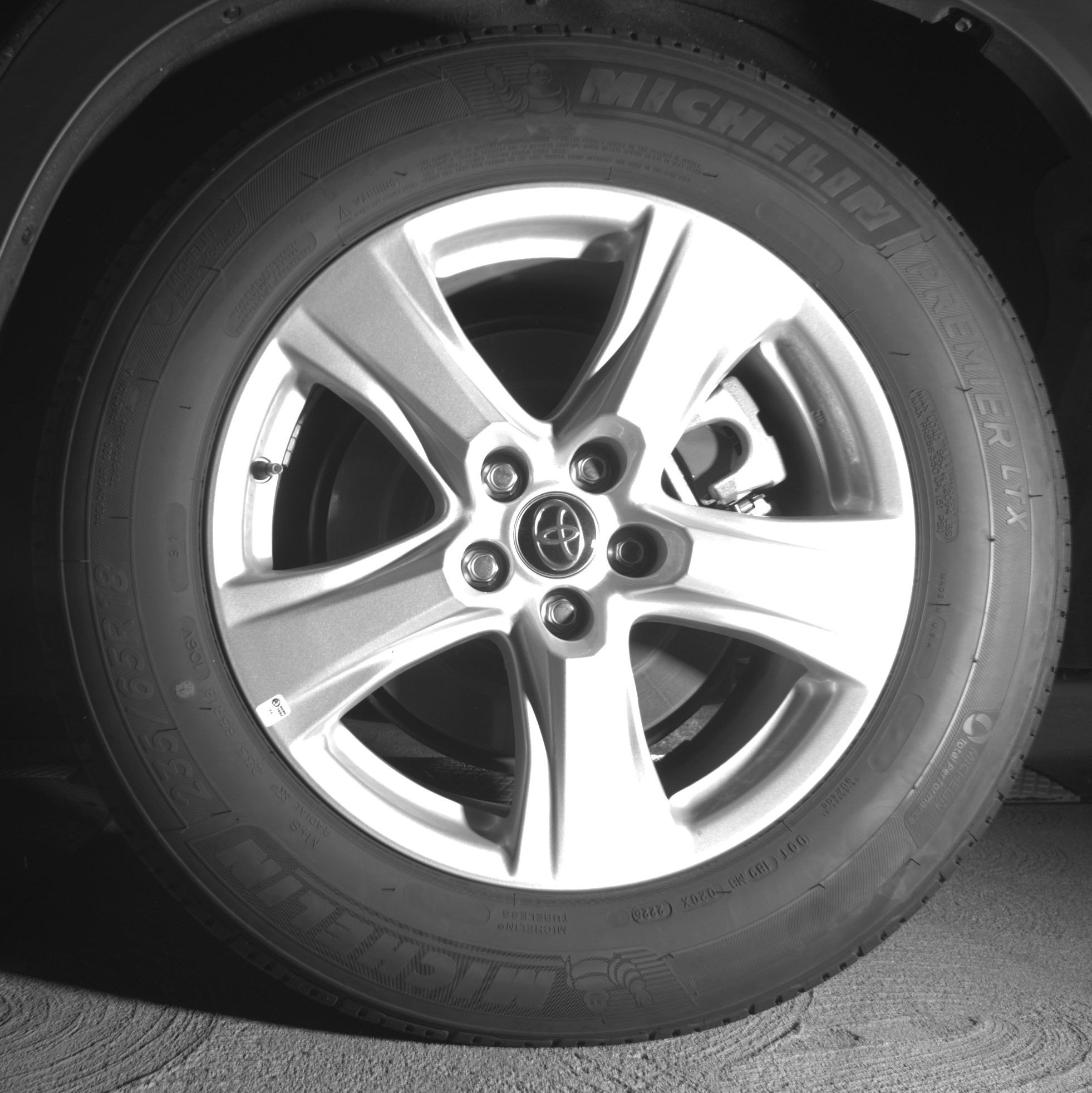 Thumbnail: 2025 Toyota Highlander - 14