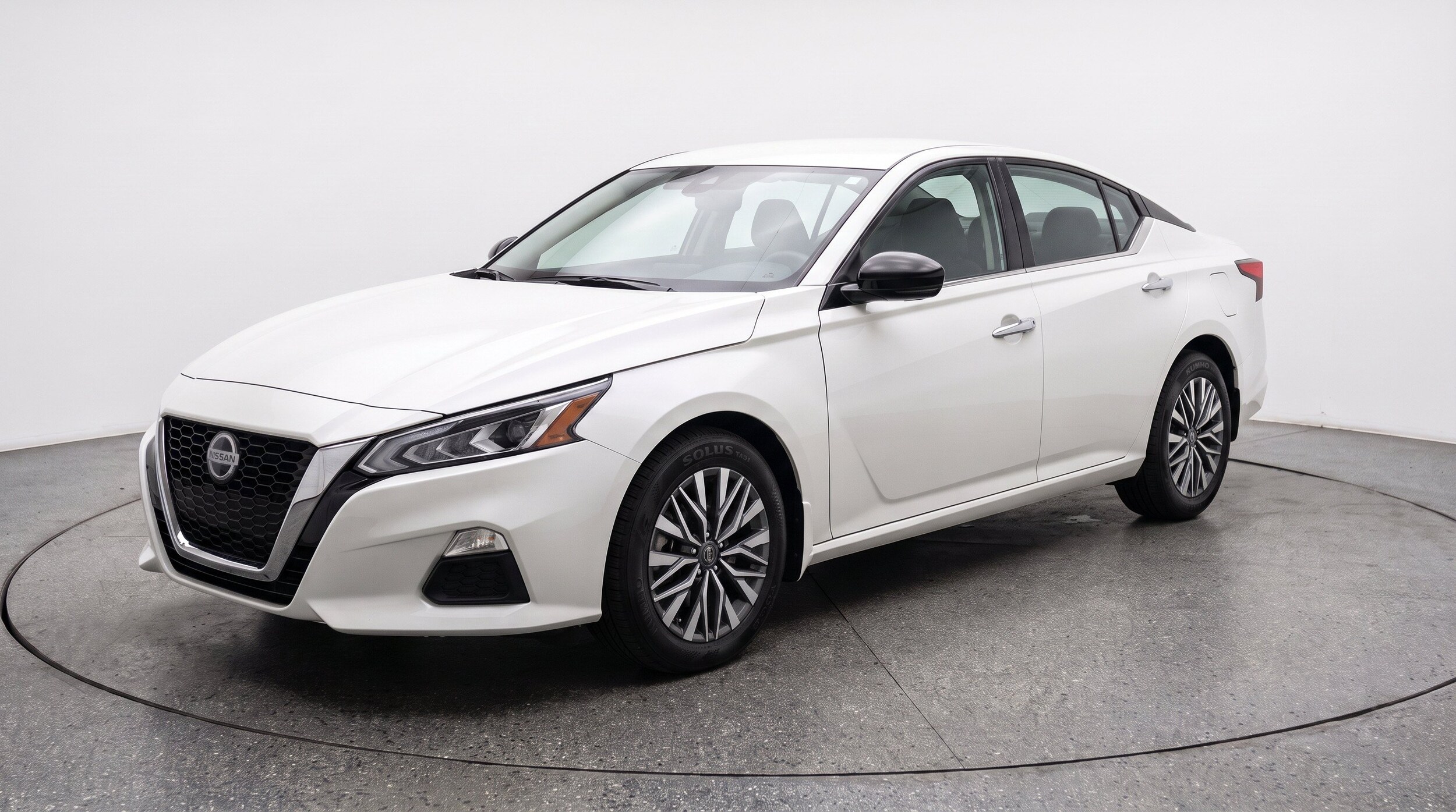 Thumbnail: 2025 Nissan Altima - 3