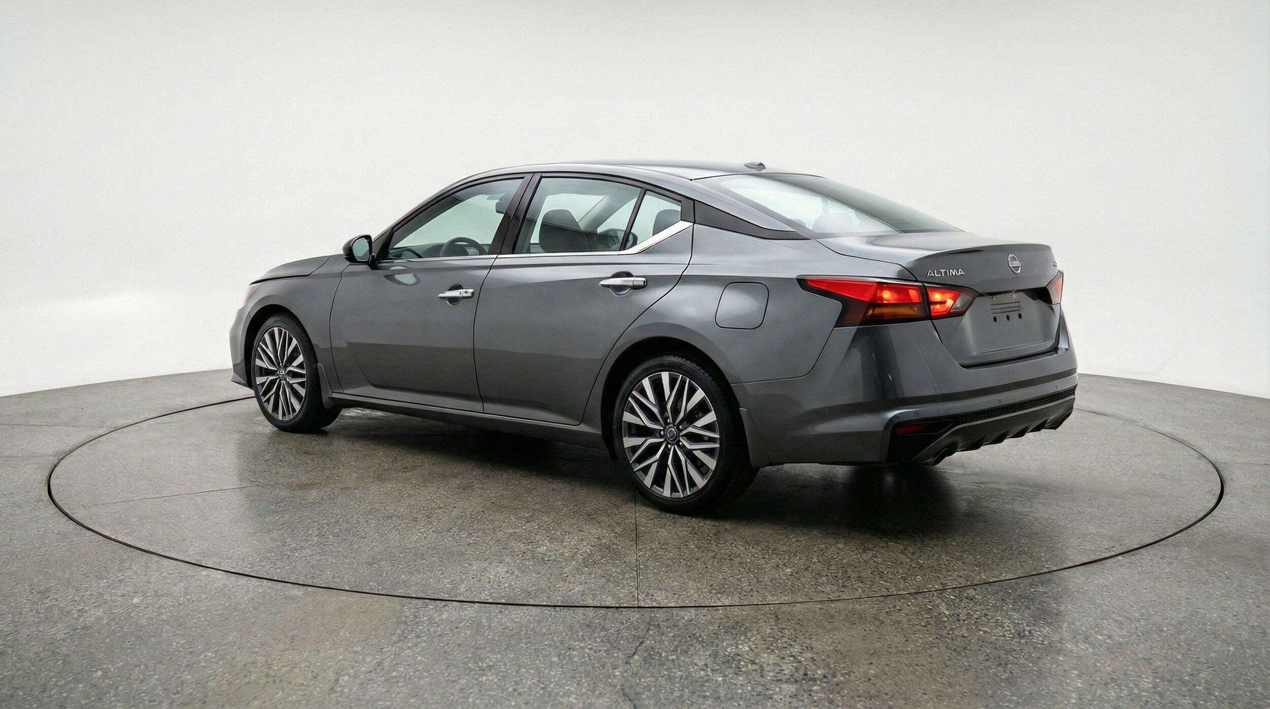 Thumbnail: 2025 Nissan Altima - 6