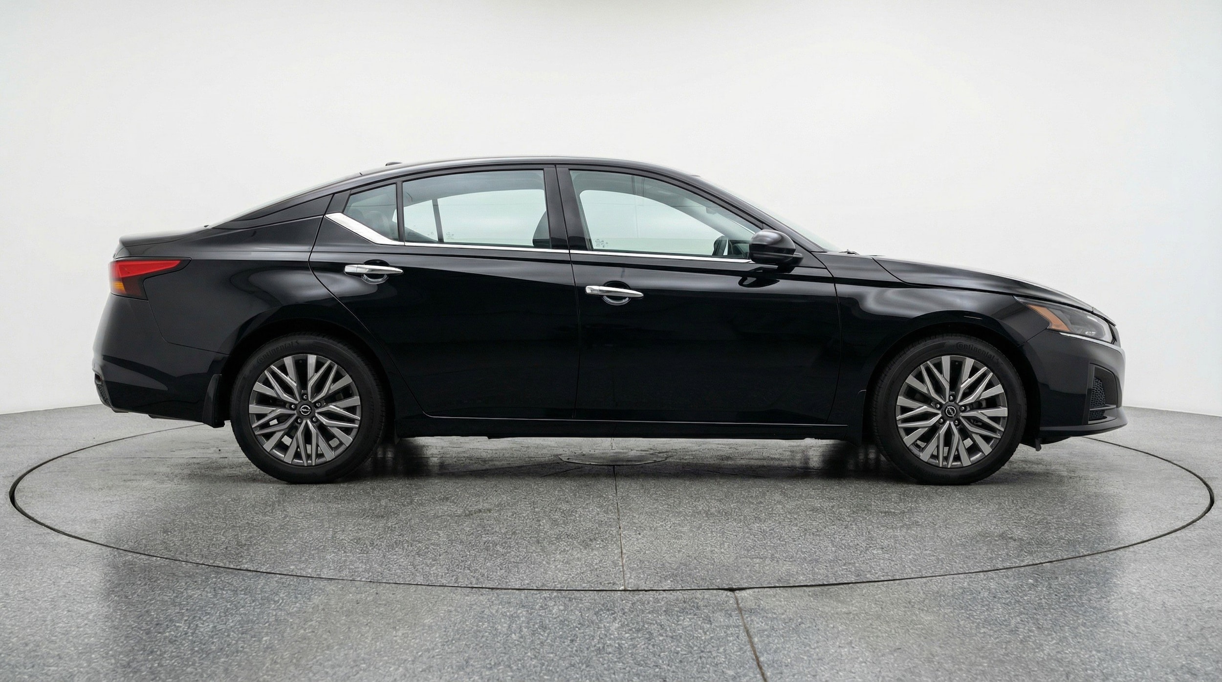 Thumbnail: 2025 Nissan Altima - 11