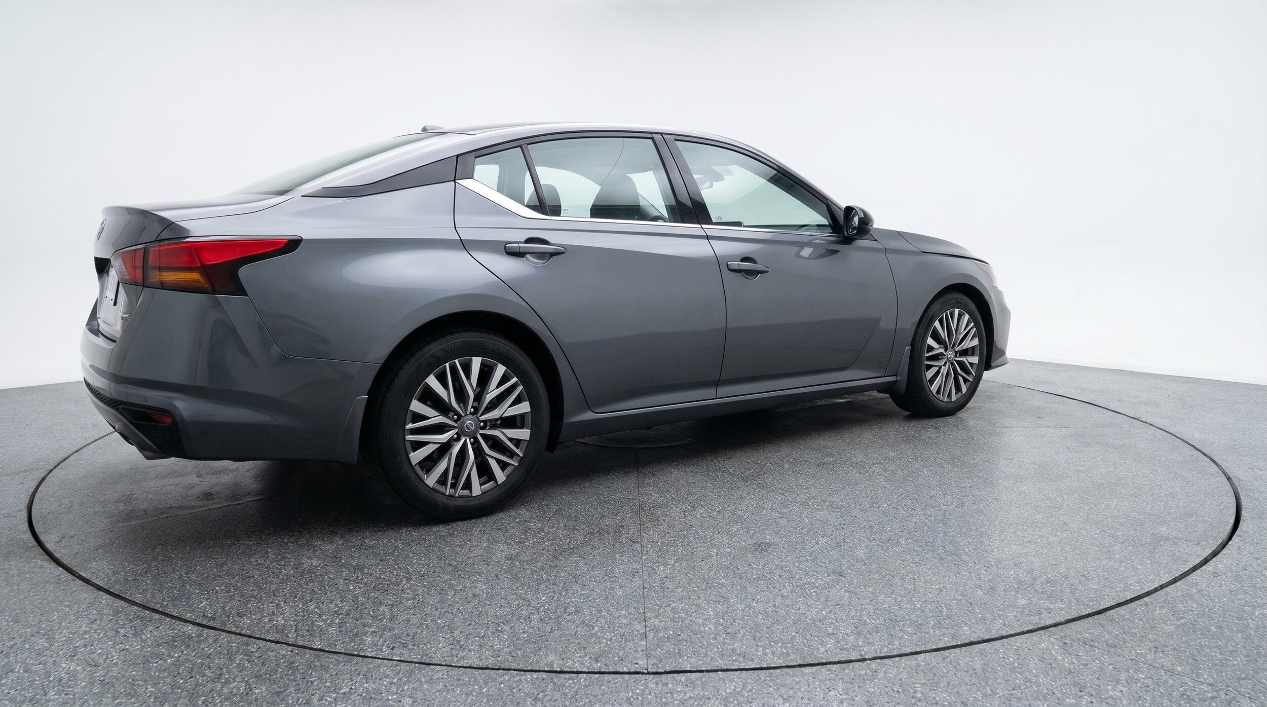 Thumbnail: 2025 Nissan Altima - 9