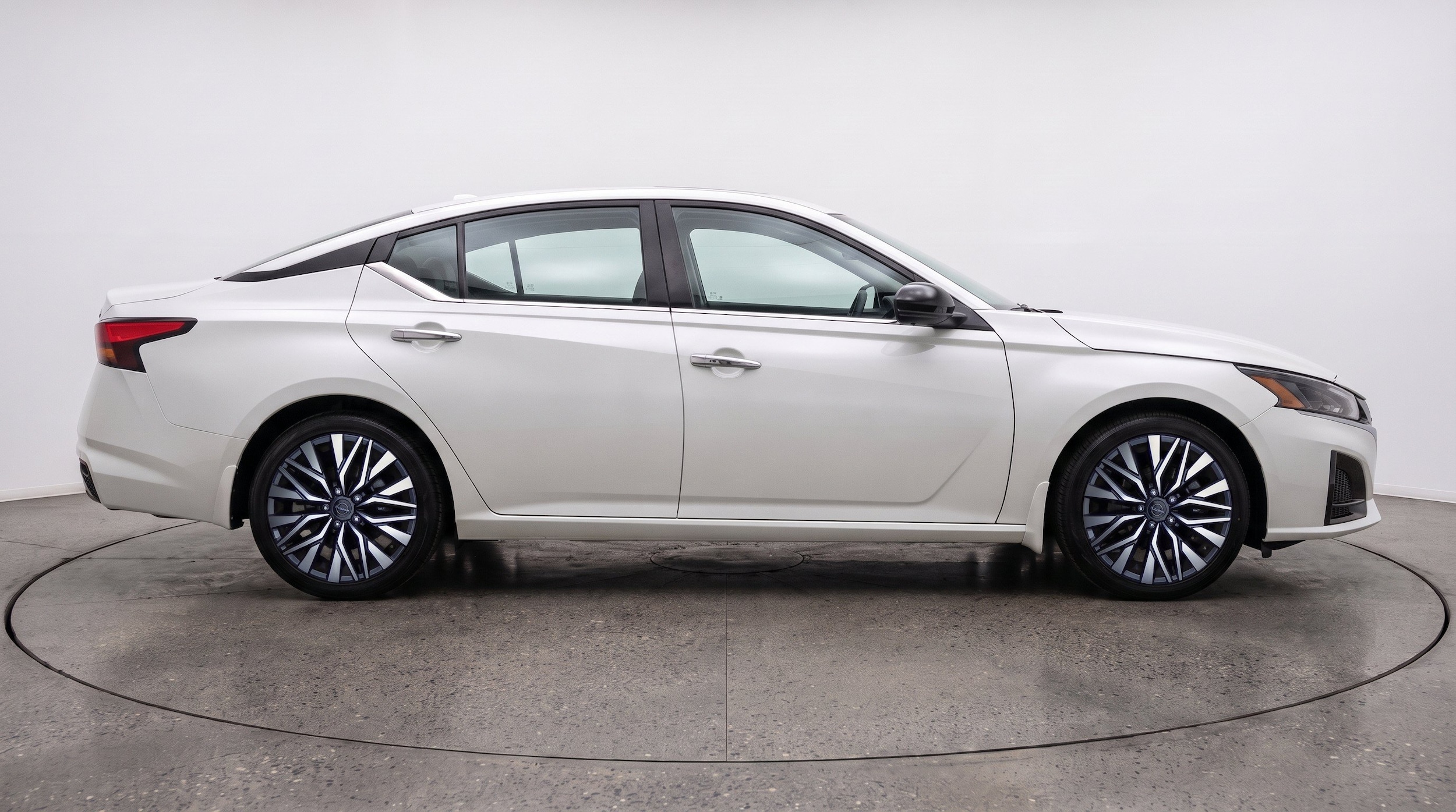 Thumbnail: 2025 Nissan Altima - 11