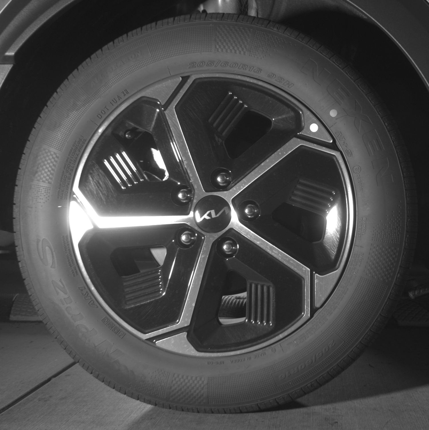 Thumbnail: 2026 Kia Niro - 15